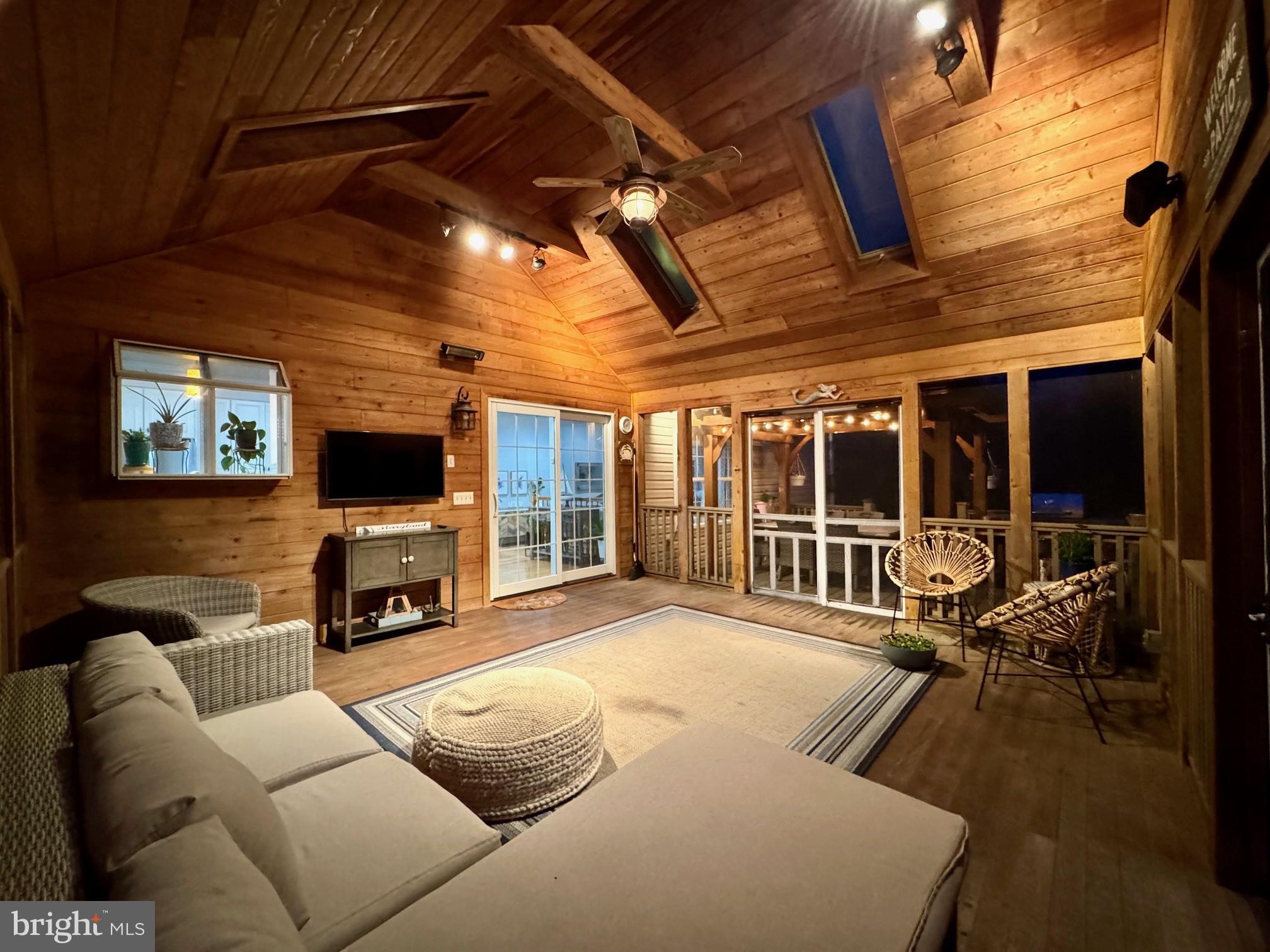 FORREST FARM - Residential