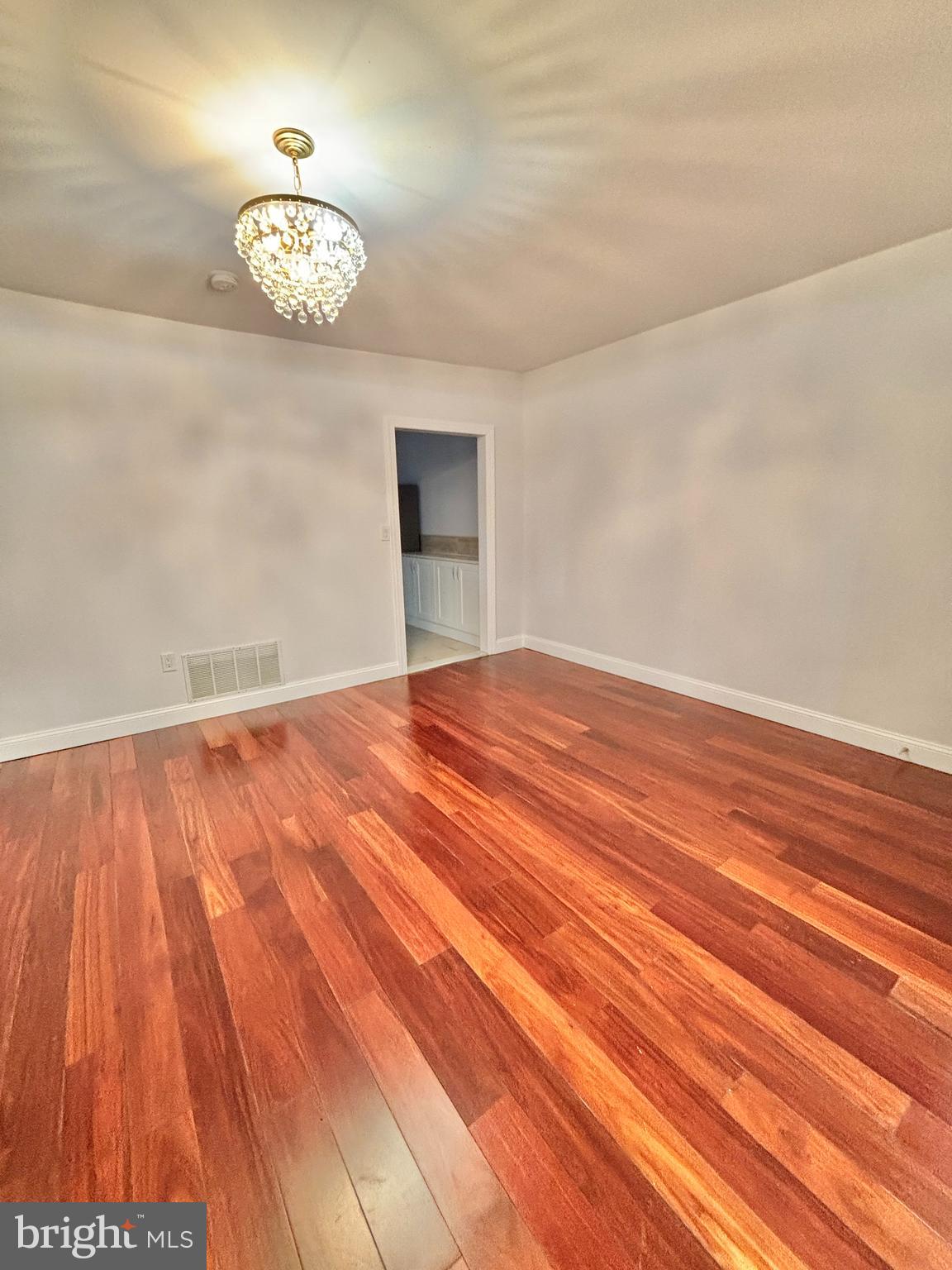 MAYFAIR - Residential