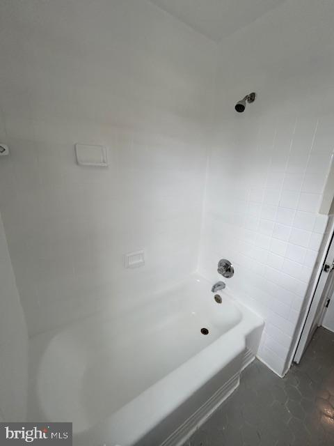 WESTOWNE - Residential Lease