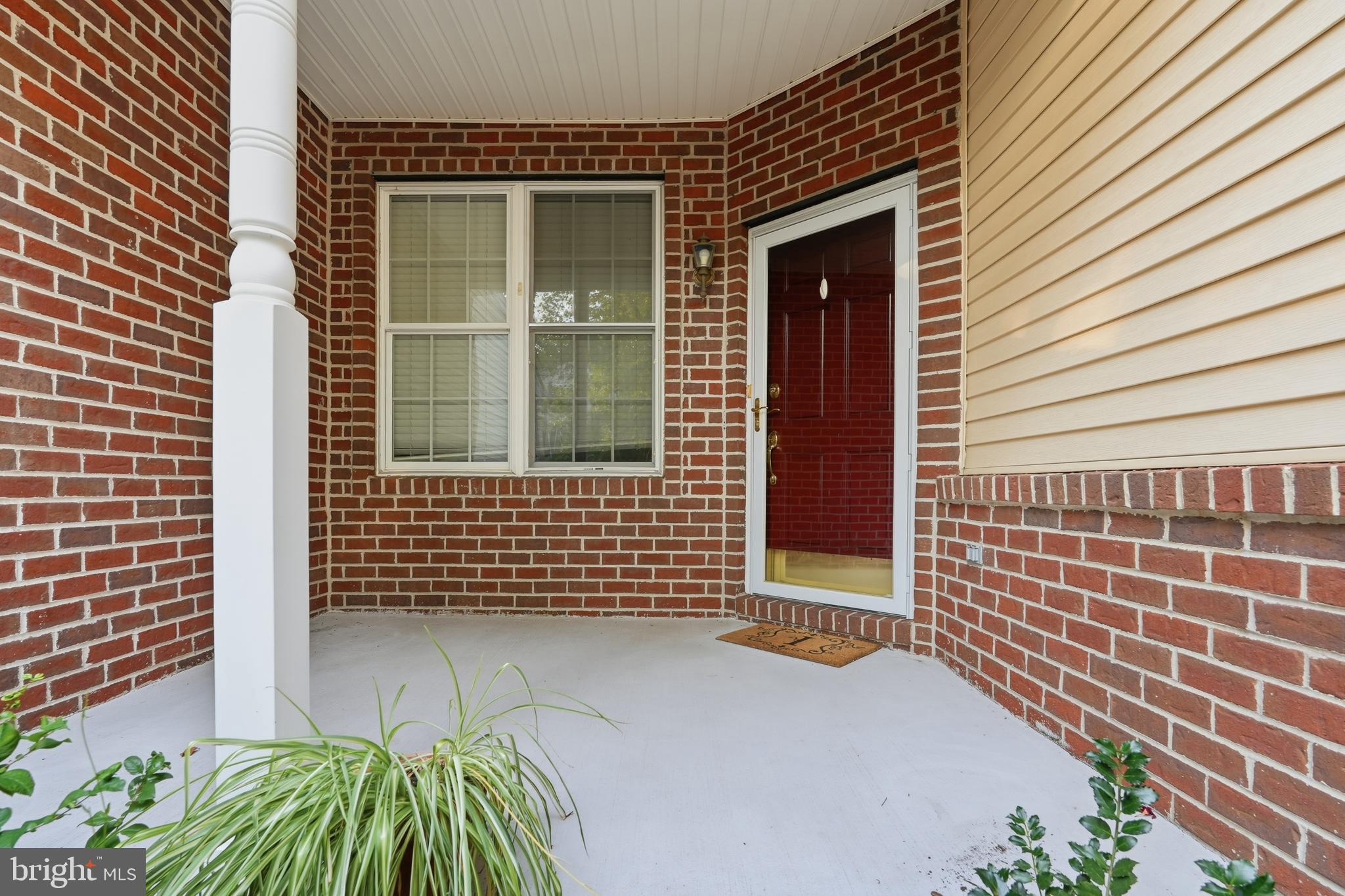 2297 DORCHESTER STREET W