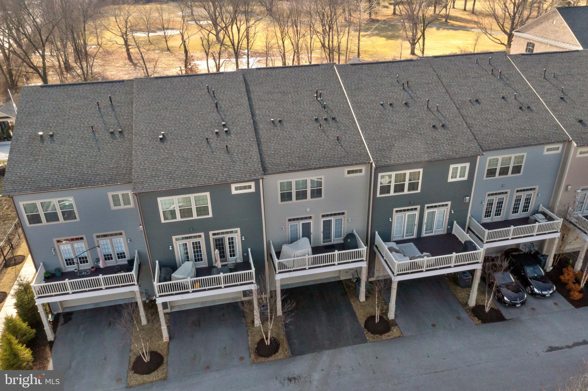 SUBURBAN GREENE - Residential