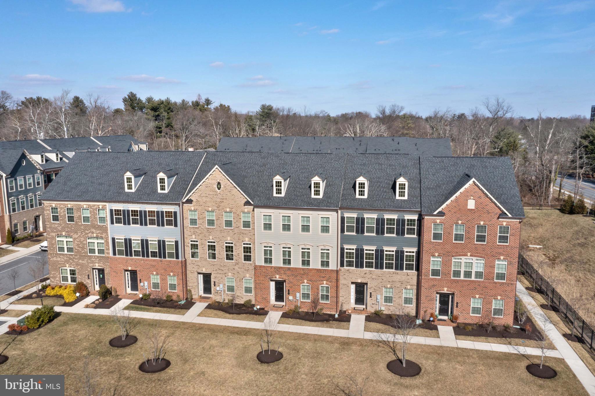 SUBURBAN GREENE - Residential