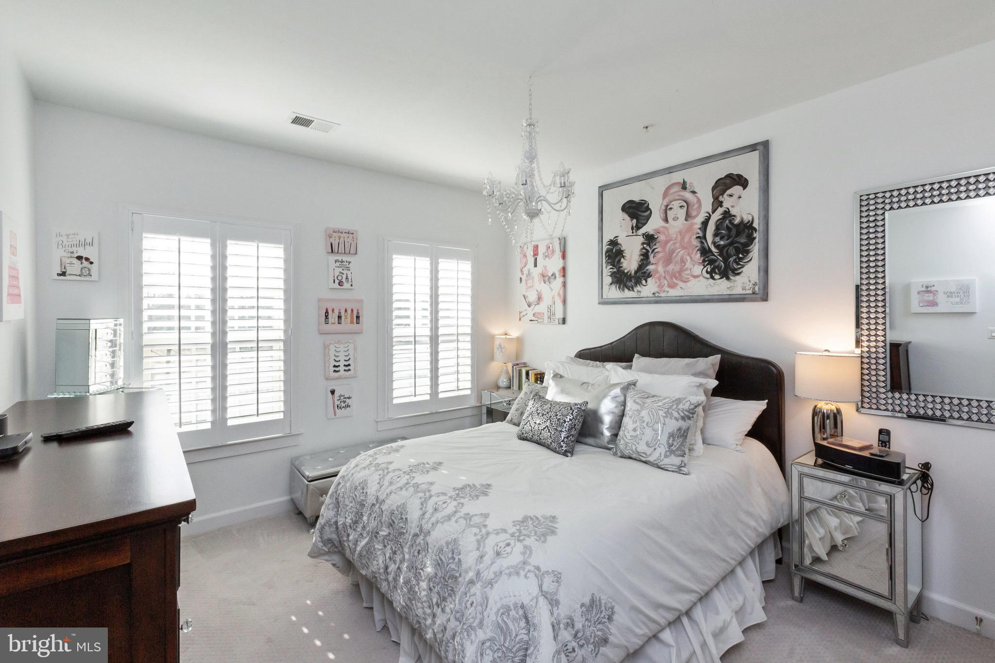 SUBURBAN GREENE - Residential