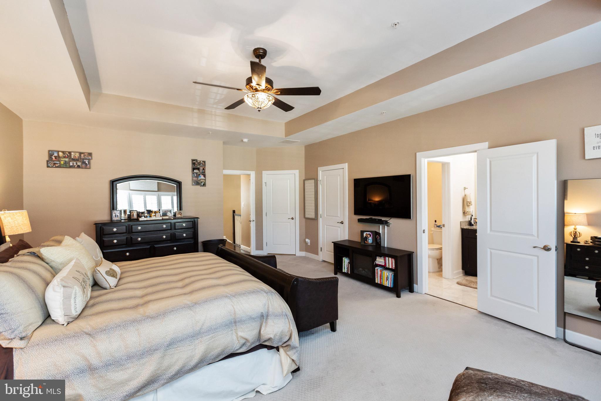 SUBURBAN GREENE - Residential