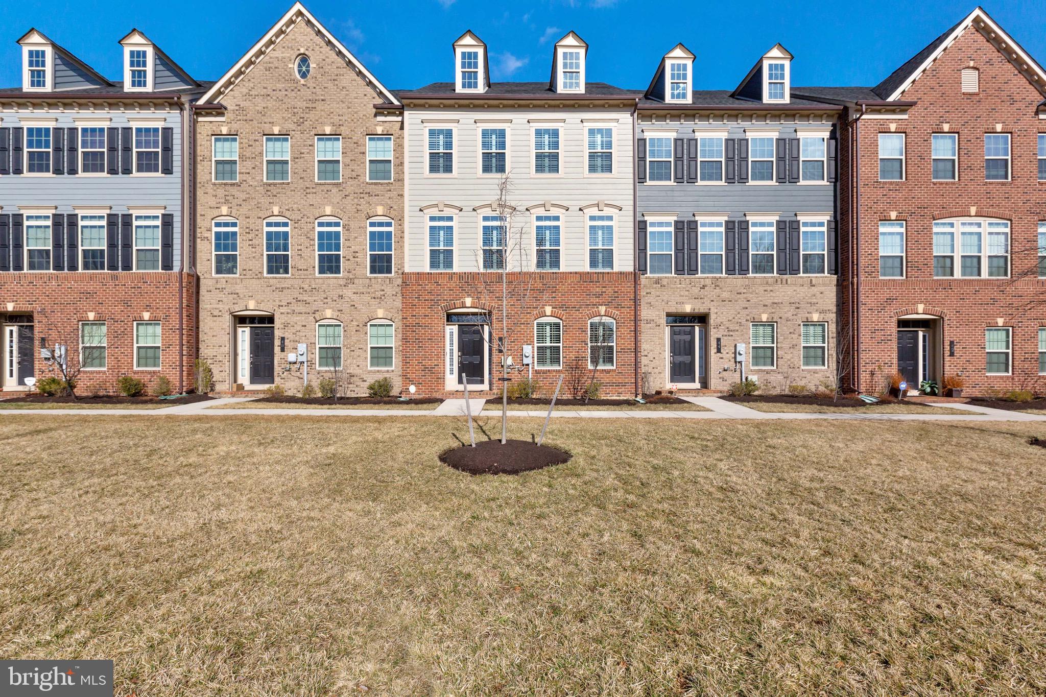 SUBURBAN GREENE - Residential