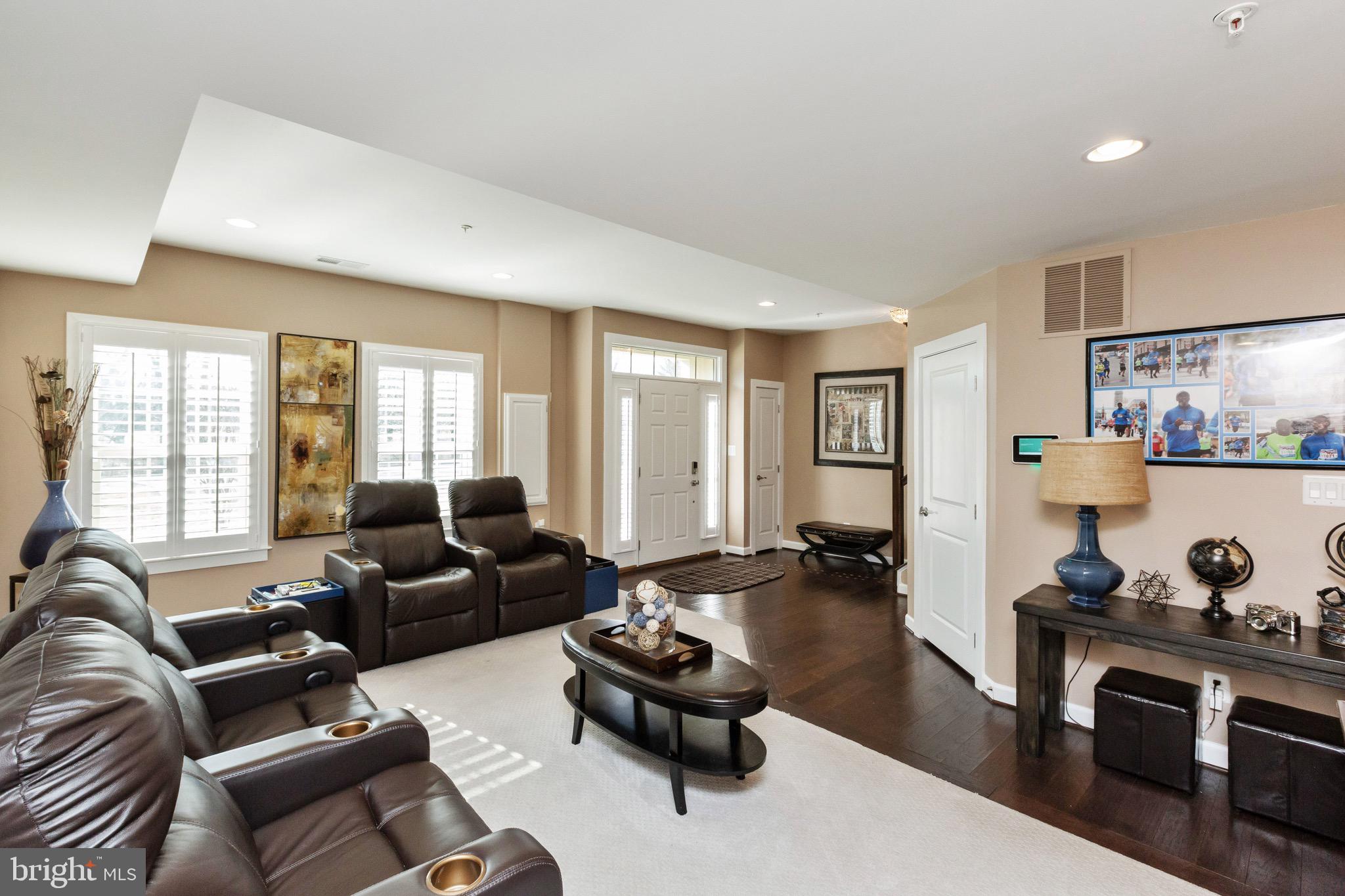 SUBURBAN GREENE - Residential