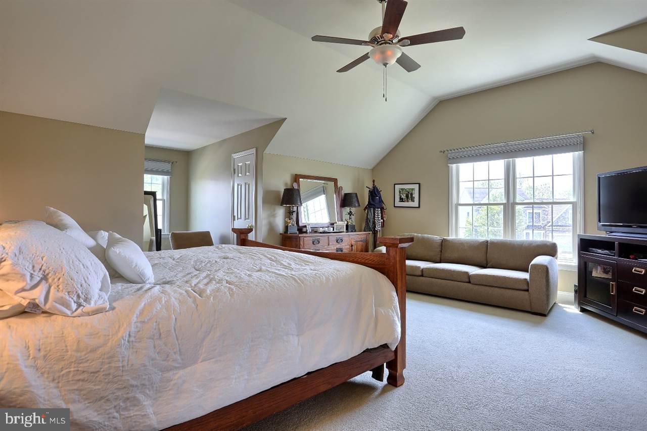 SOUTHERN MEADOWS - Residential