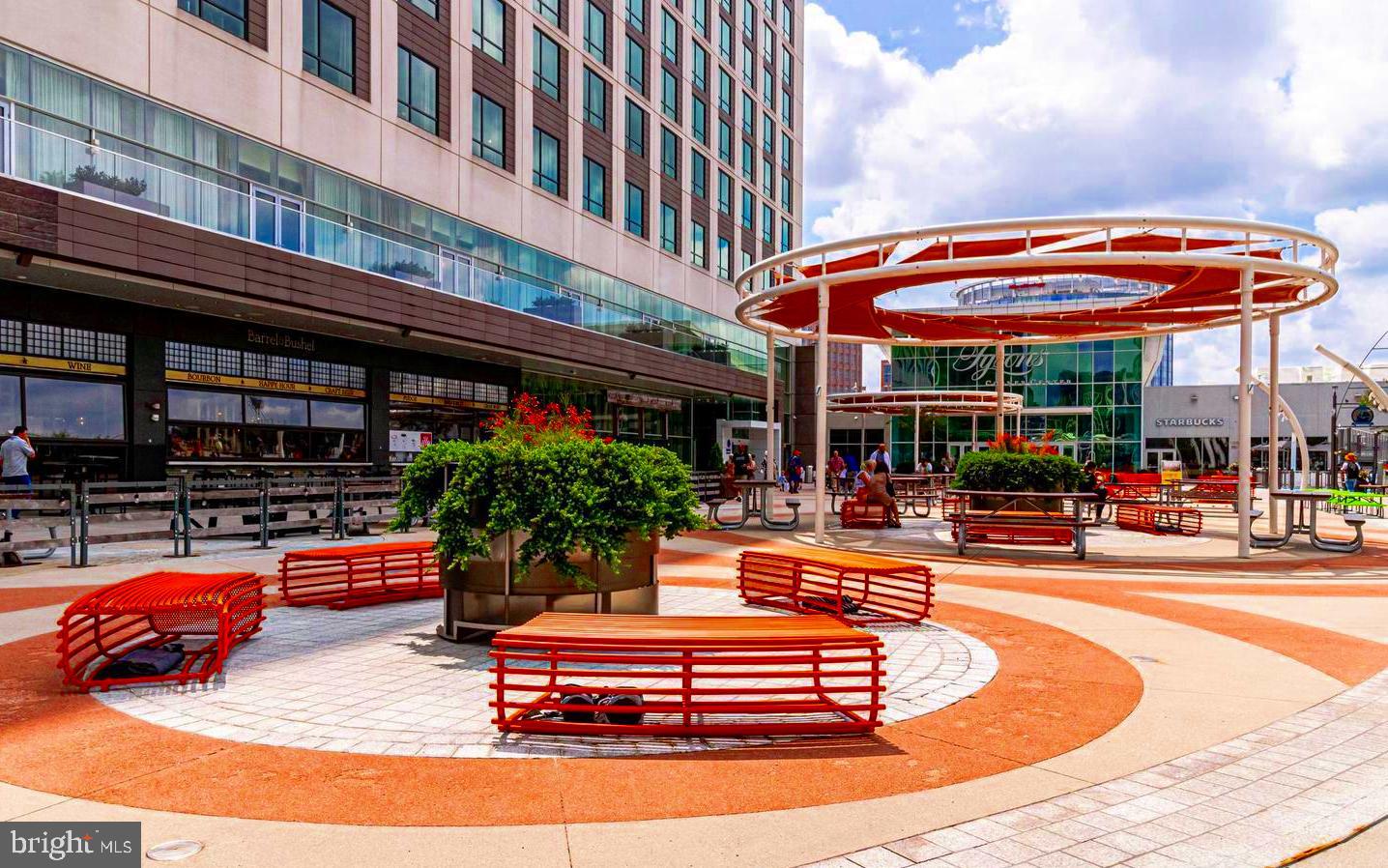 FOUNTAINS AT MCLEAN - Residential