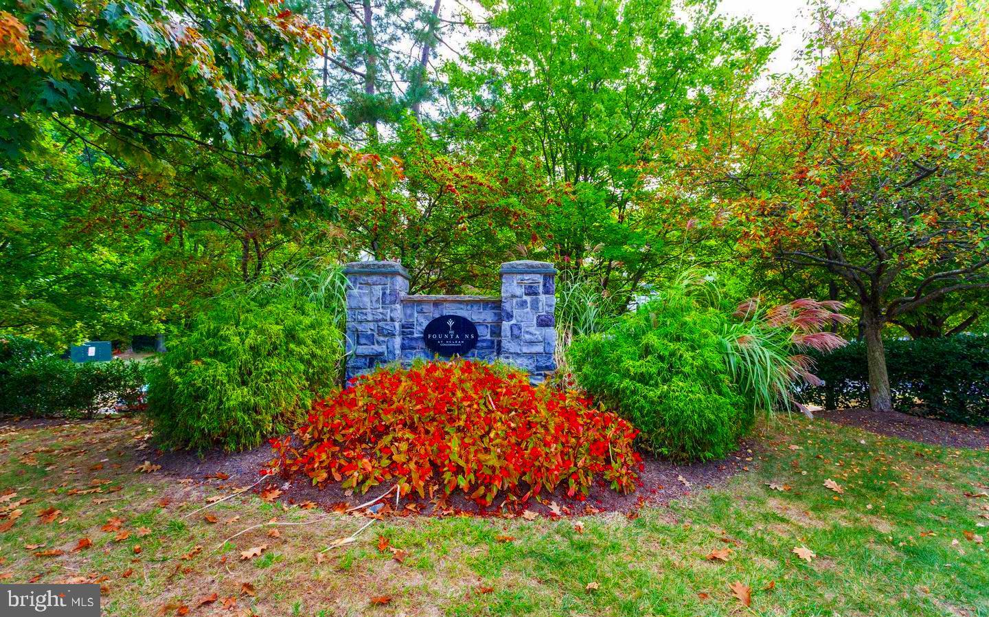 FOUNTAINS AT MCLEAN - Residential