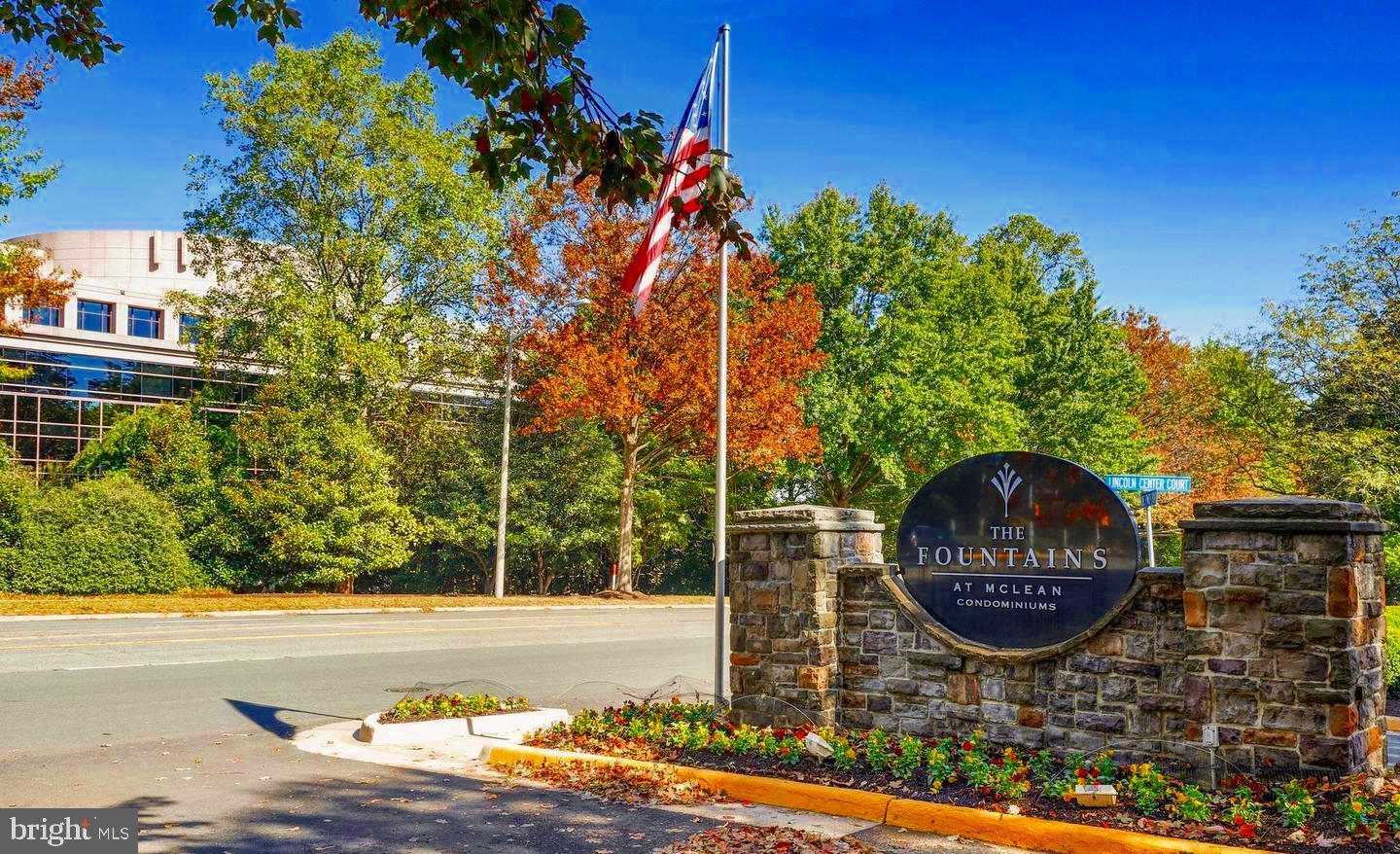 FOUNTAINS AT MCLEAN - Residential