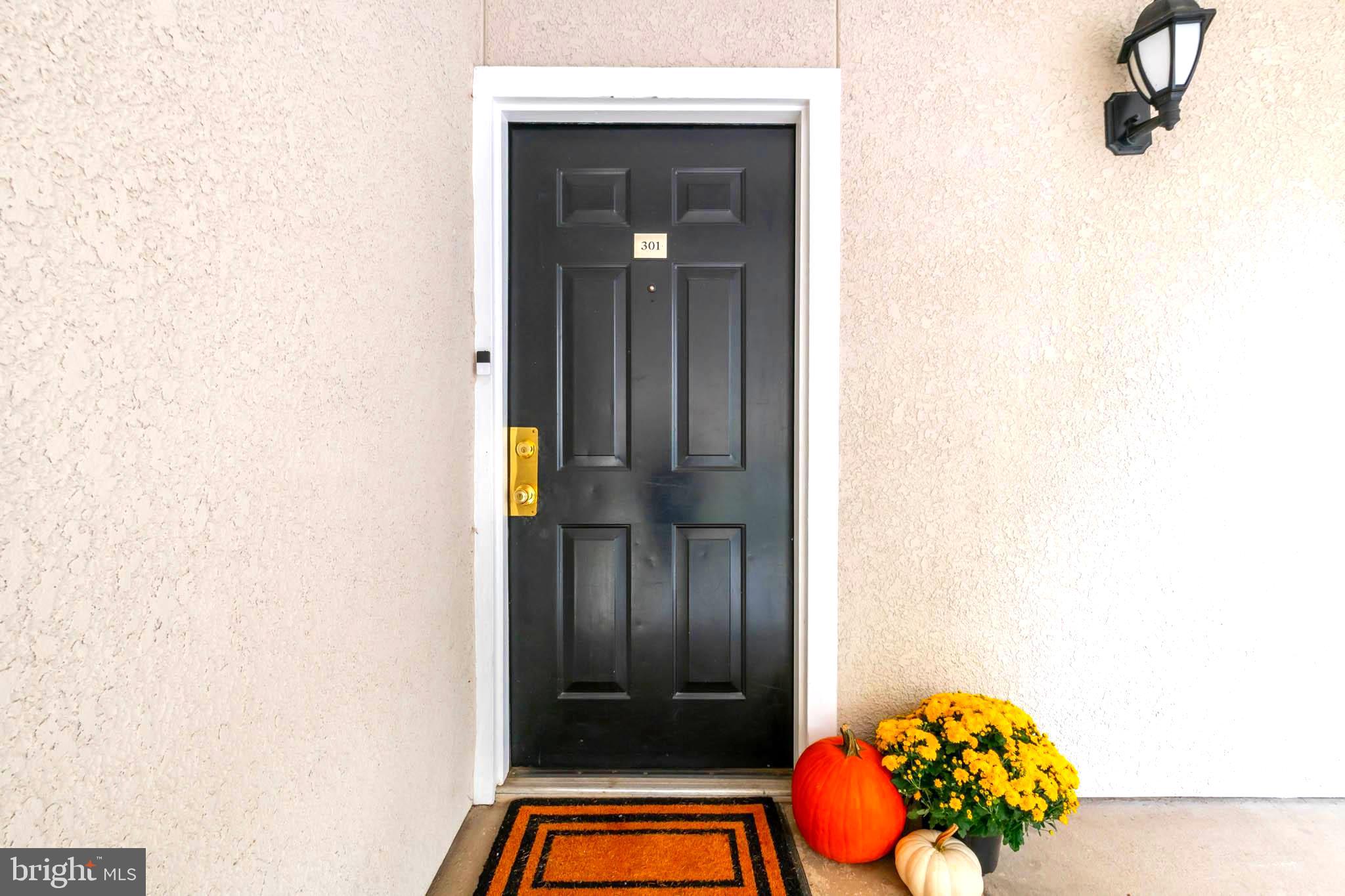 FOUNTAINS AT MCLEAN - Residential