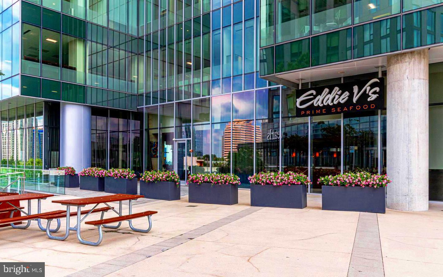 FOUNTAINS AT MCLEAN - Residential