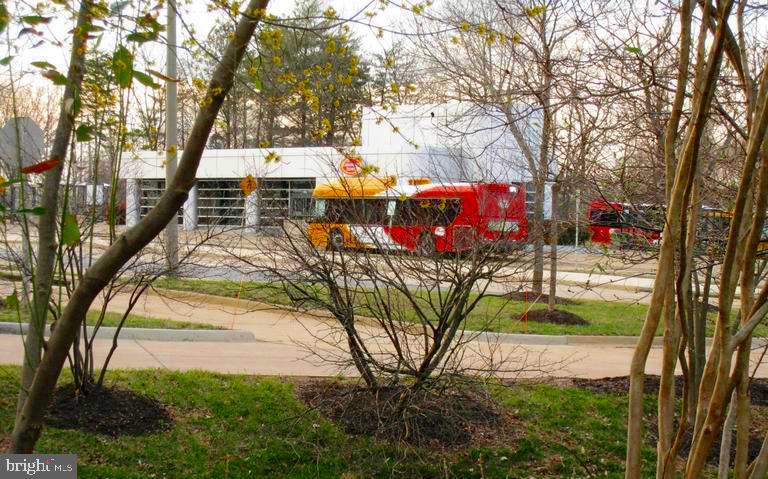 FOUNTAINS AT MCLEAN - Residential