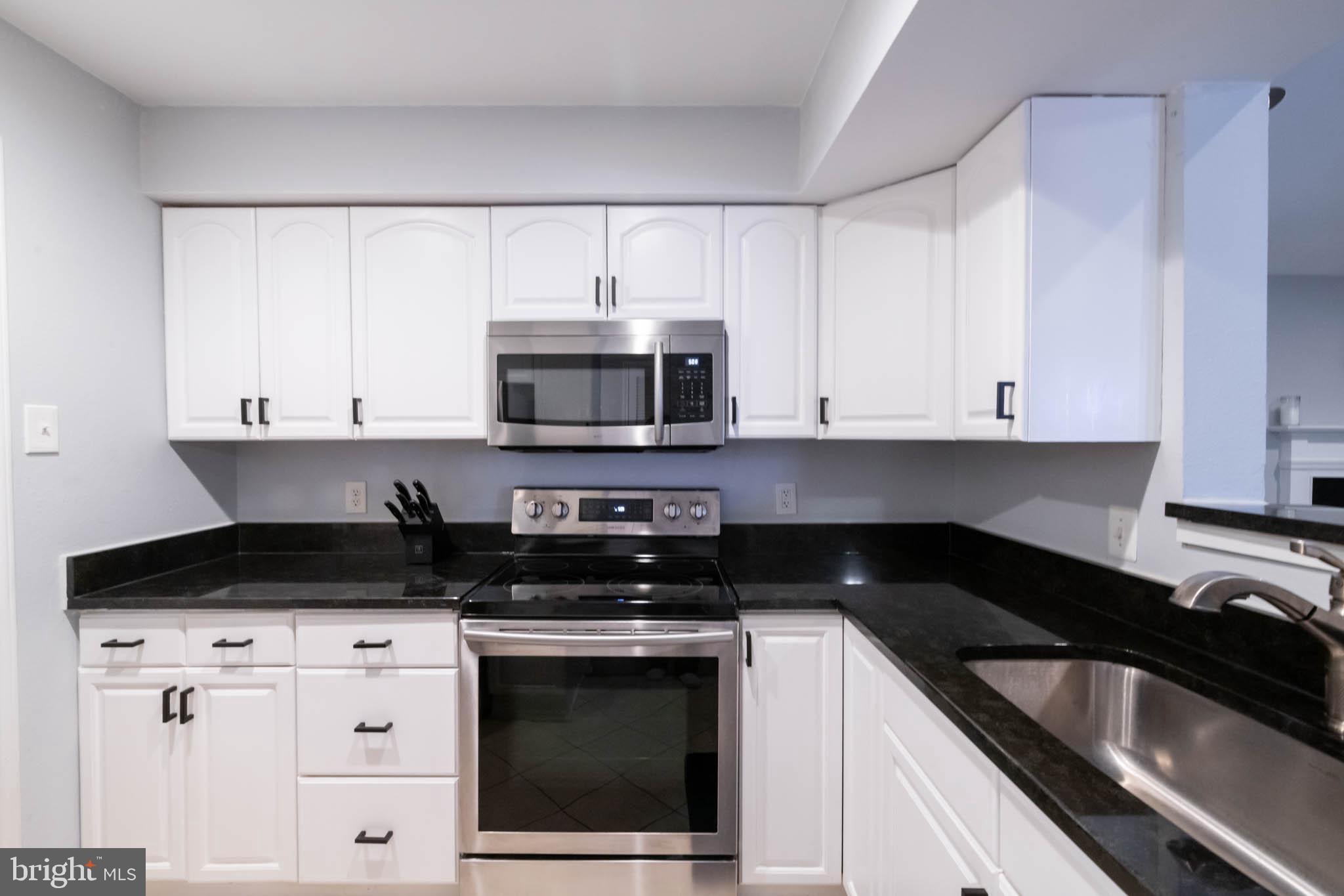 FOUNTAINS AT MCLEAN - Residential