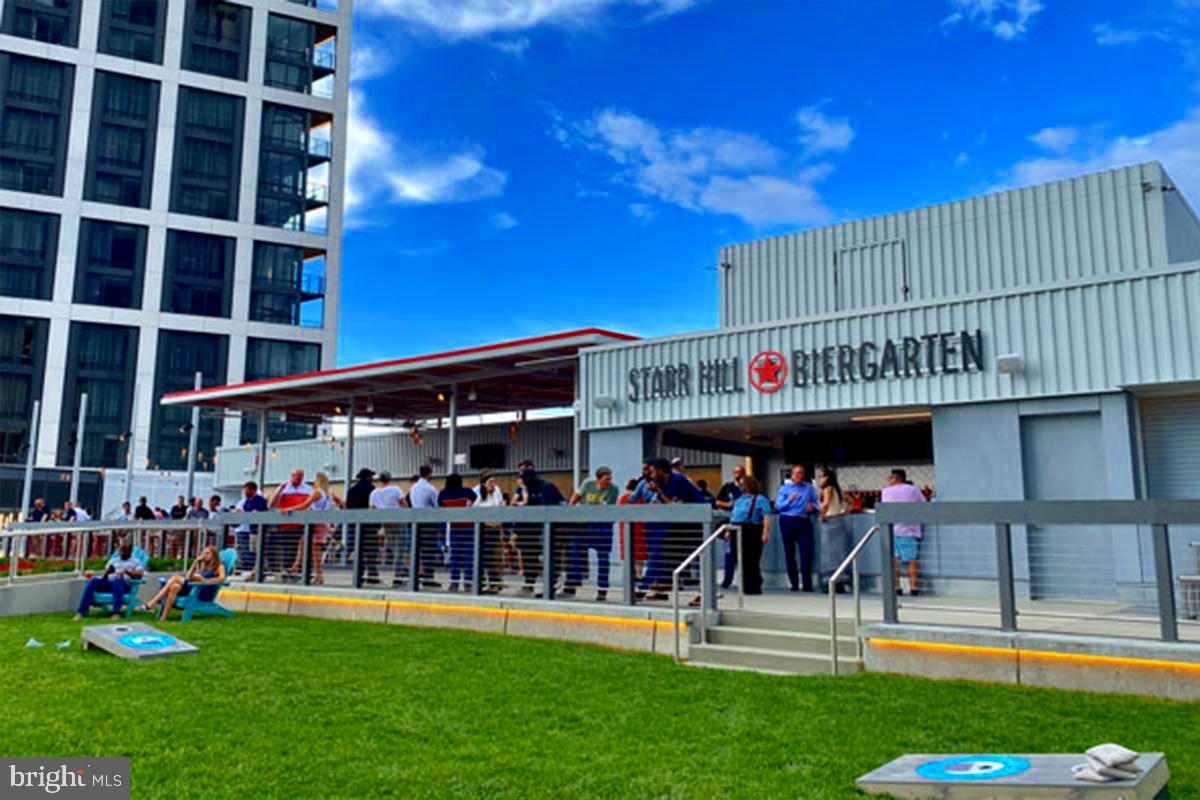 FOUNTAINS AT MCLEAN - Residential
