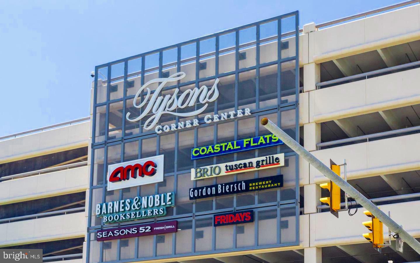 FOUNTAINS AT MCLEAN - Residential