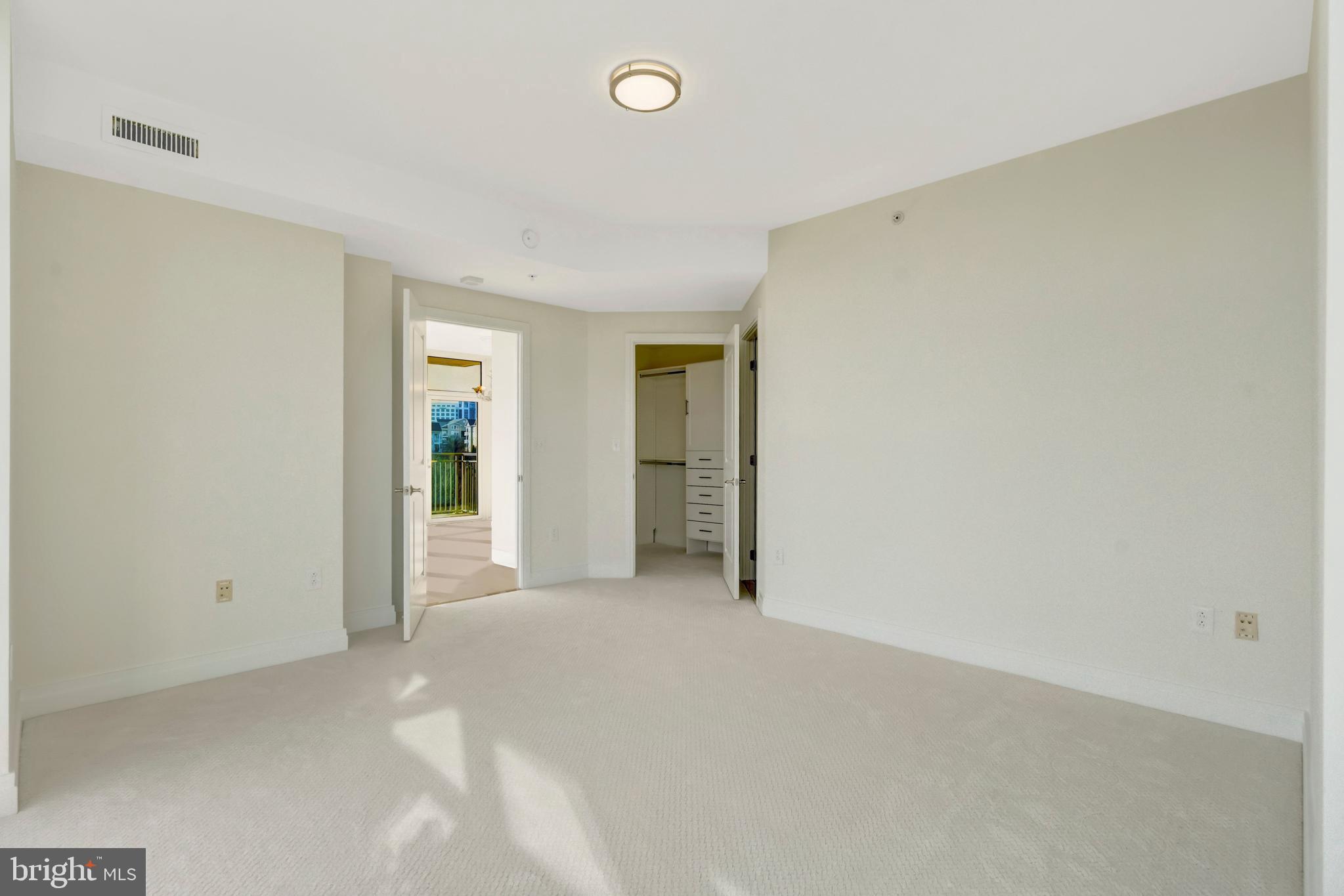 ONE PARK CREST CONDOMINIUM - Residential