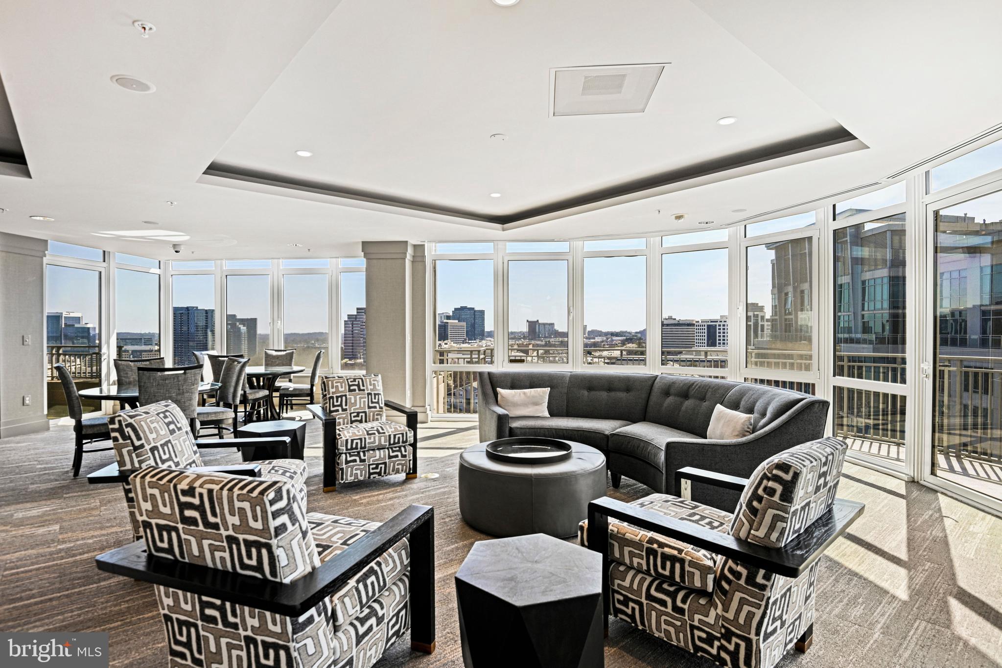 ONE PARK CREST CONDOMINIUM - Residential