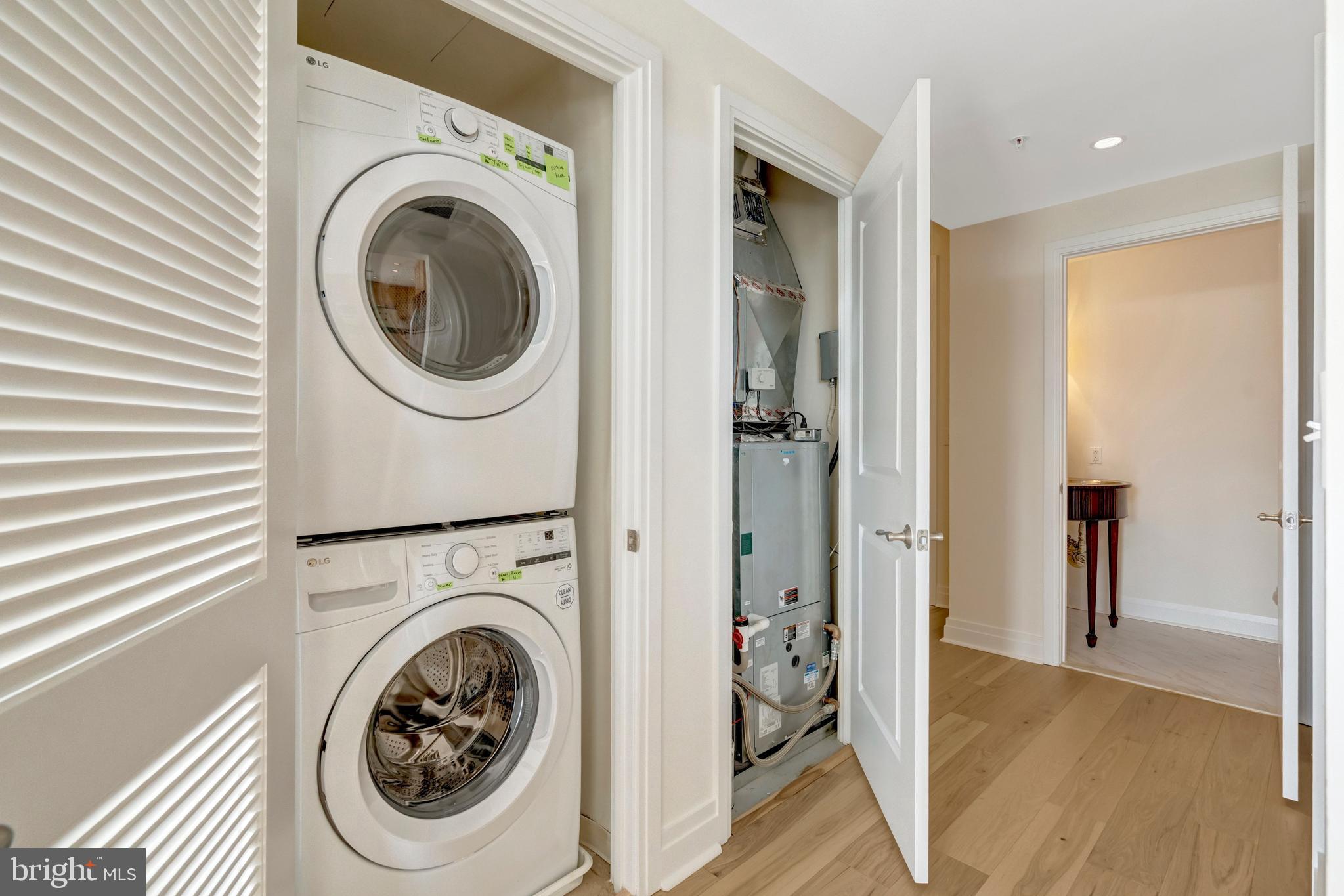 ONE PARK CREST CONDOMINIUM - Residential