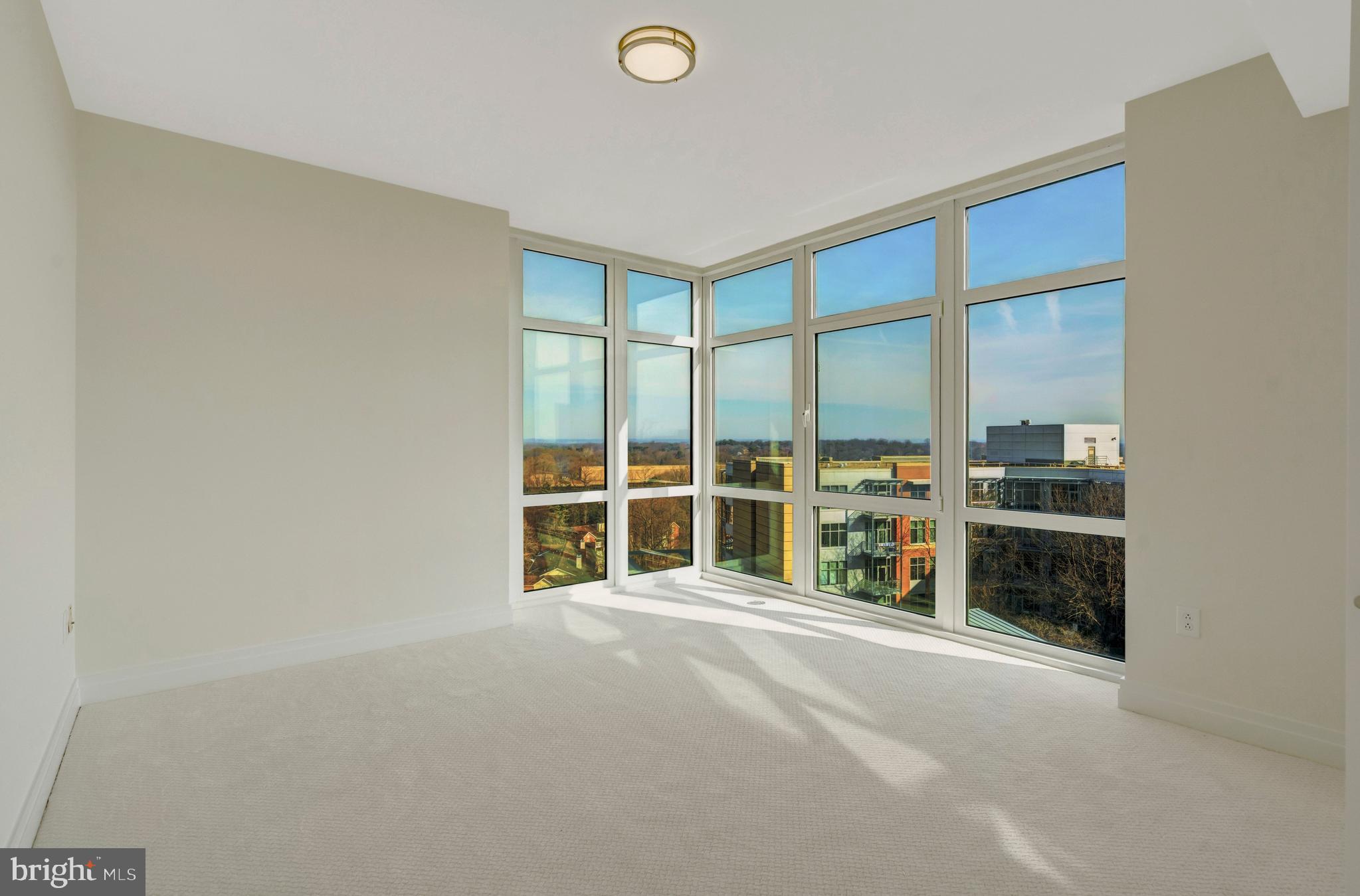 ONE PARK CREST CONDOMINIUM - Residential