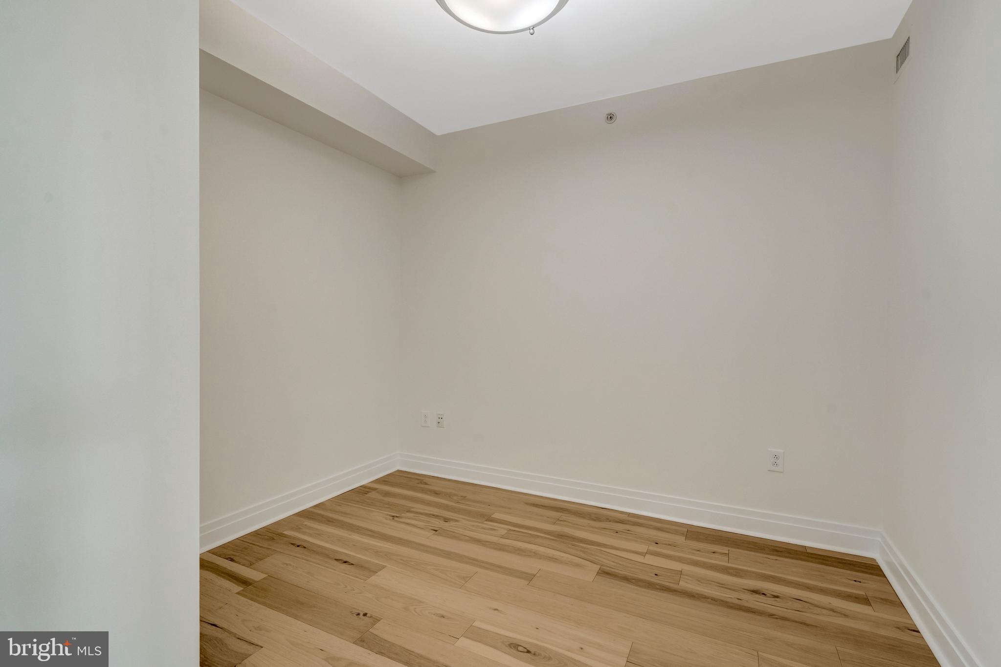 ONE PARK CREST CONDOMINIUM - Residential