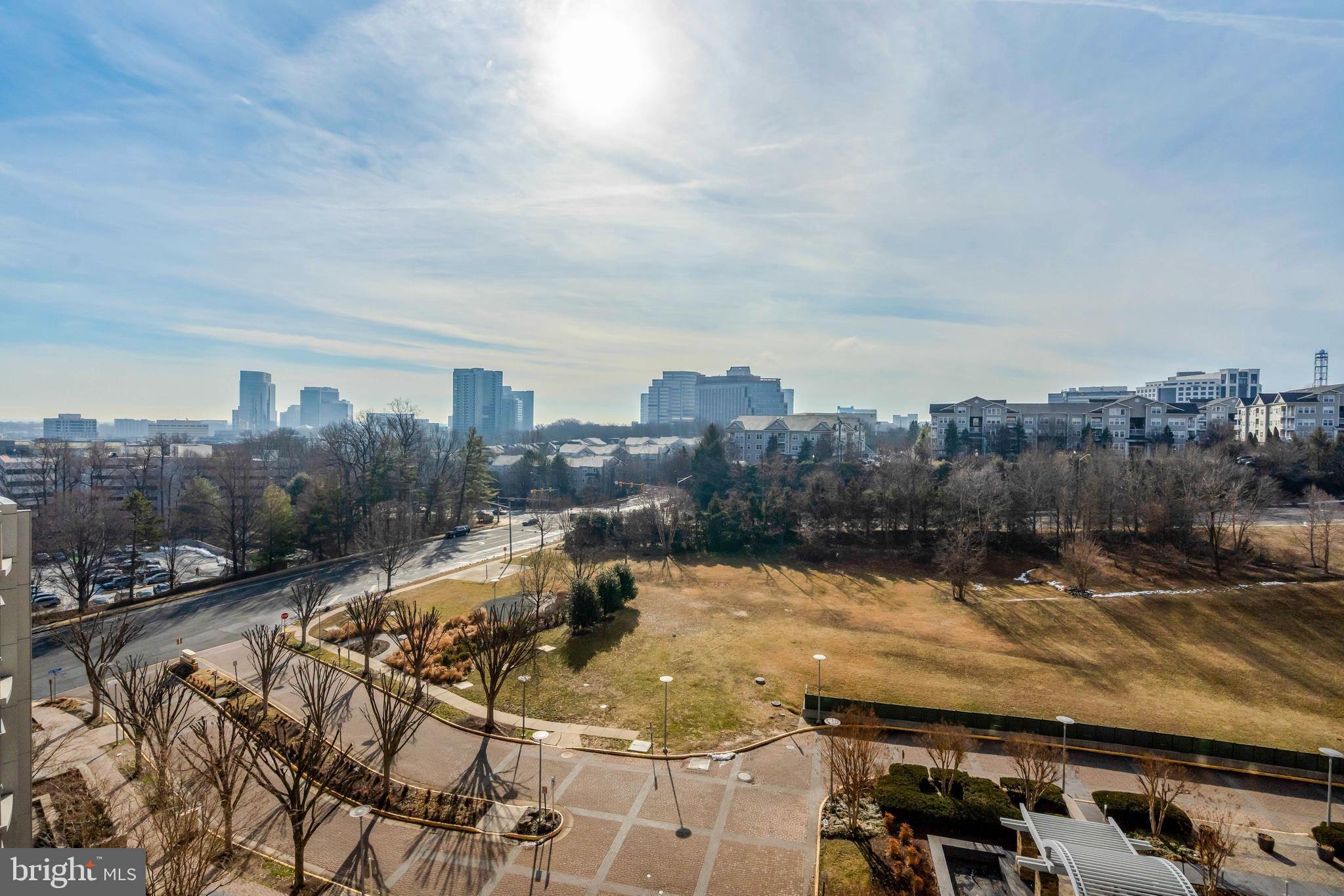 ONE PARK CREST CONDOMINIUM - Residential