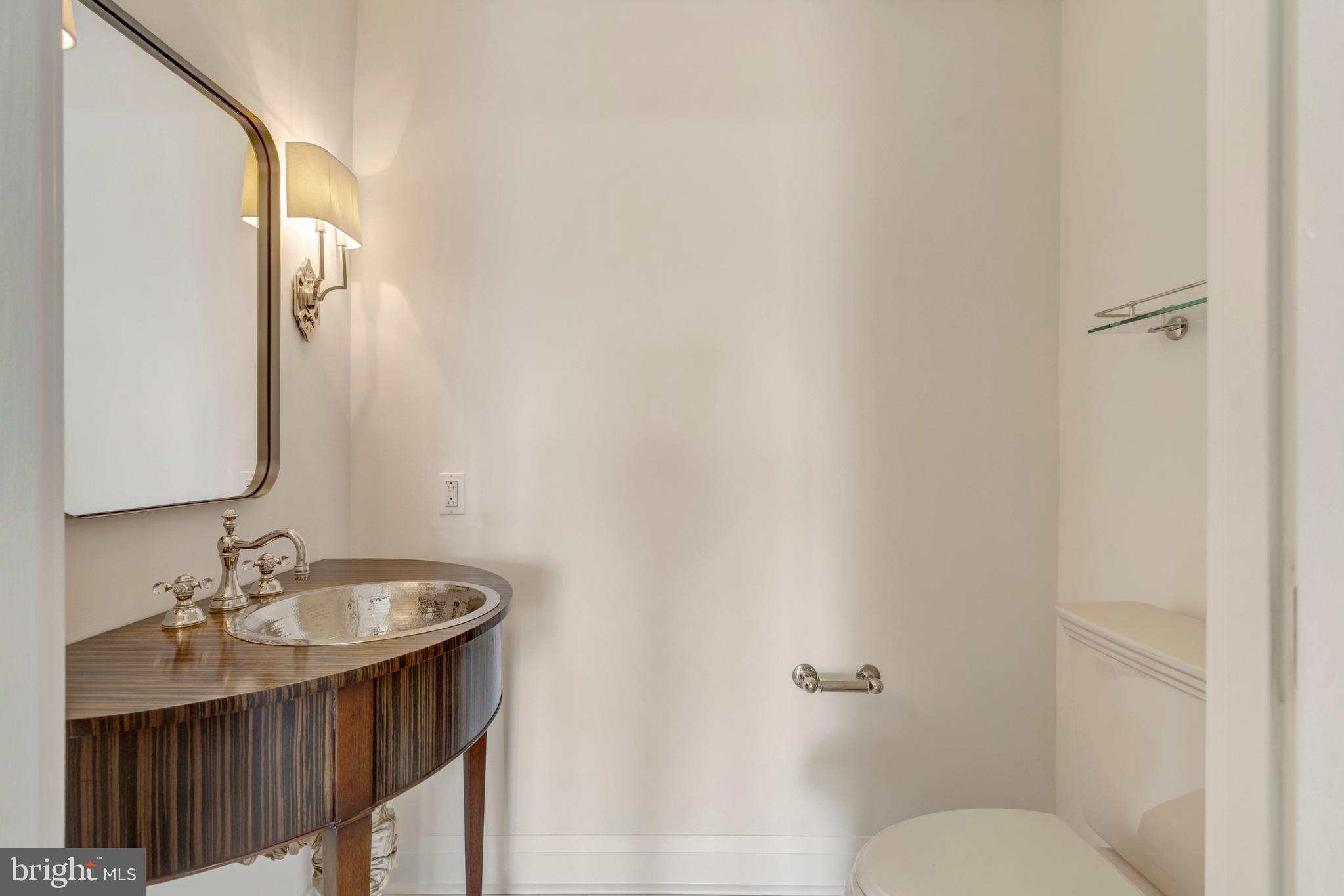 ONE PARK CREST CONDOMINIUM - Residential