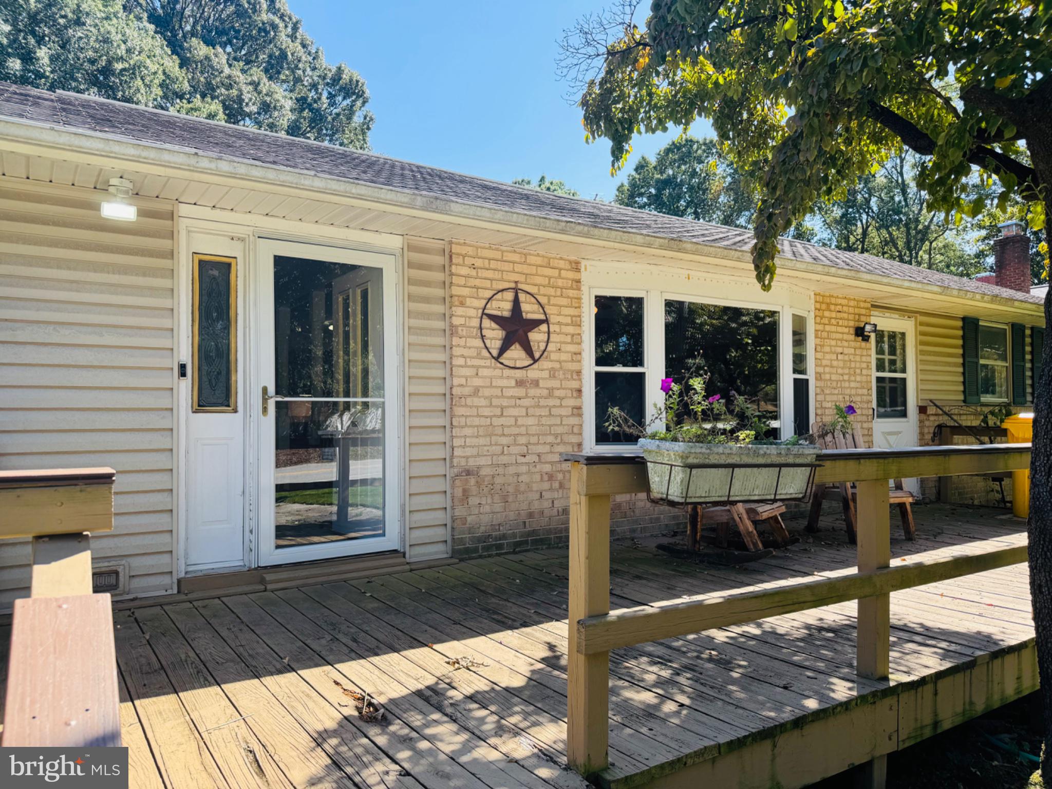 795 WOODS ROAD