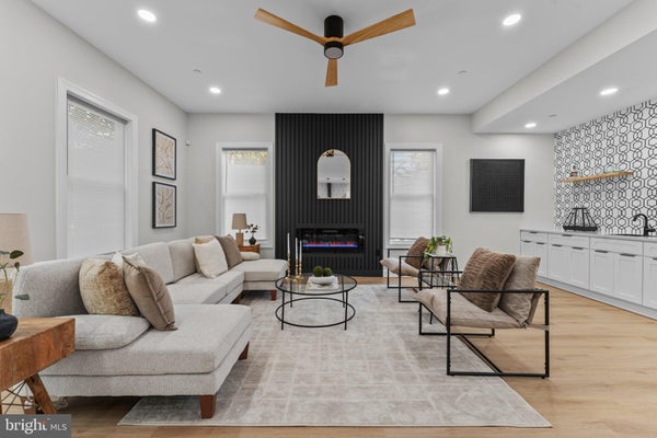 65 BOND AVE # A, REISTERSTOWN, MD 21136 - Image af44695a5ec3618ec9d85a3ebef69f2c/3938817352