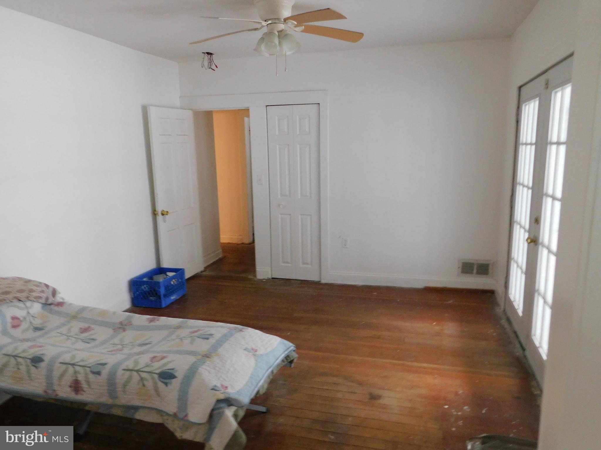 BRENTWOOD - Residential