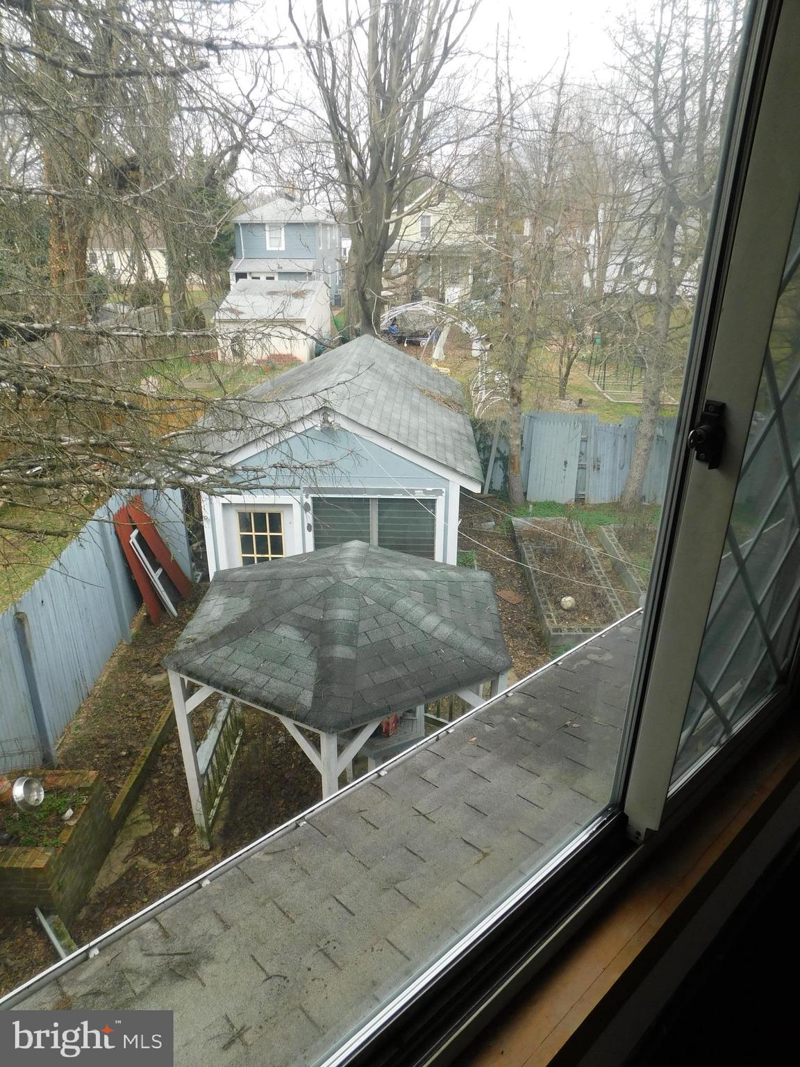 BRENTWOOD - Residential