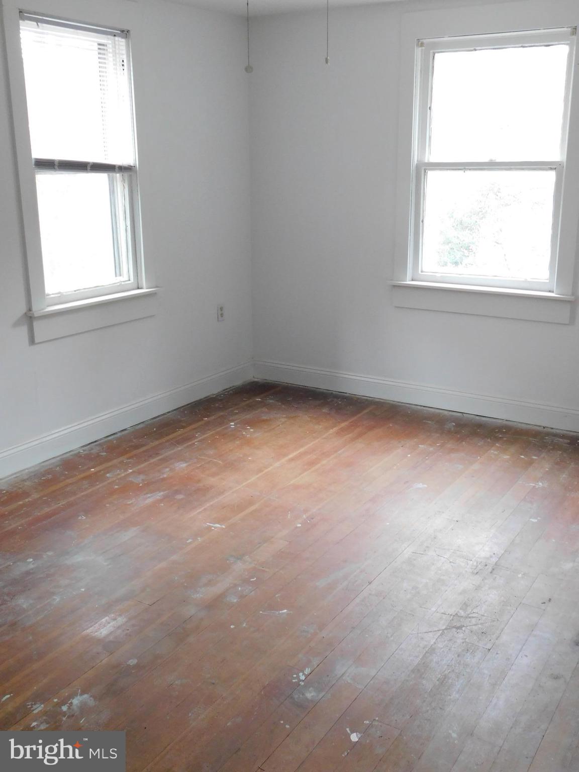 BRENTWOOD - Residential