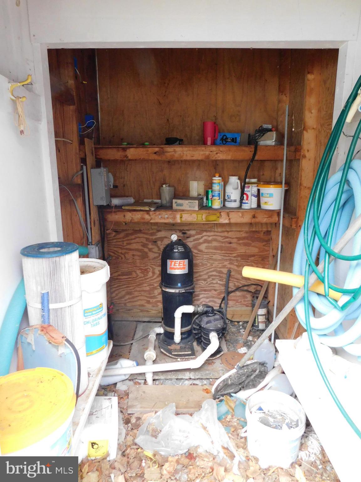 BRENTWOOD - Residential