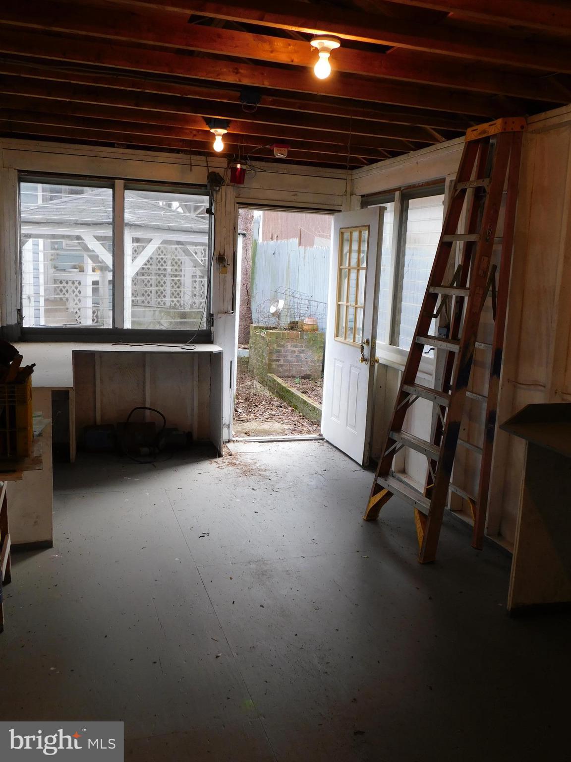 BRENTWOOD - Residential