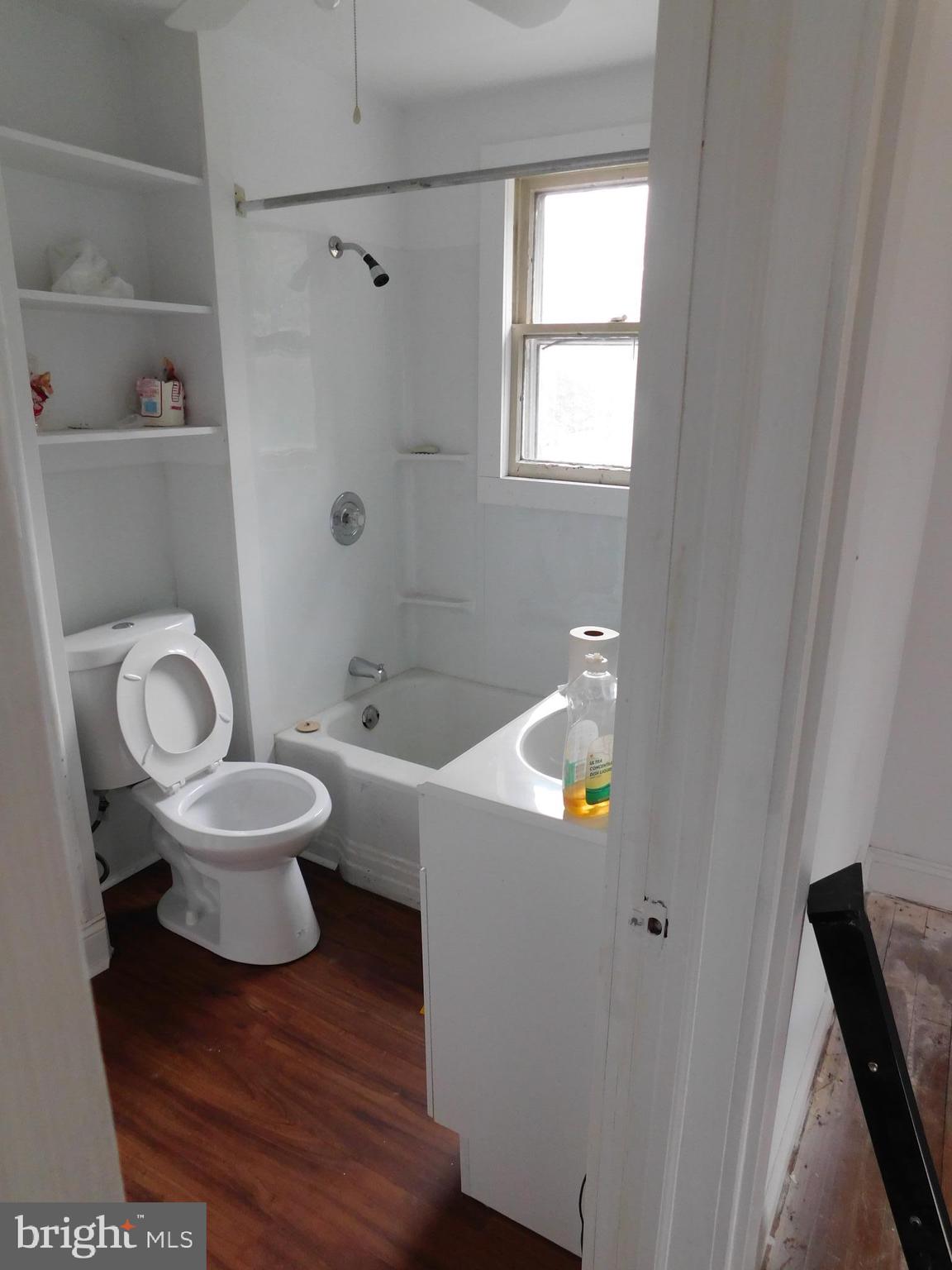 BRENTWOOD - Residential