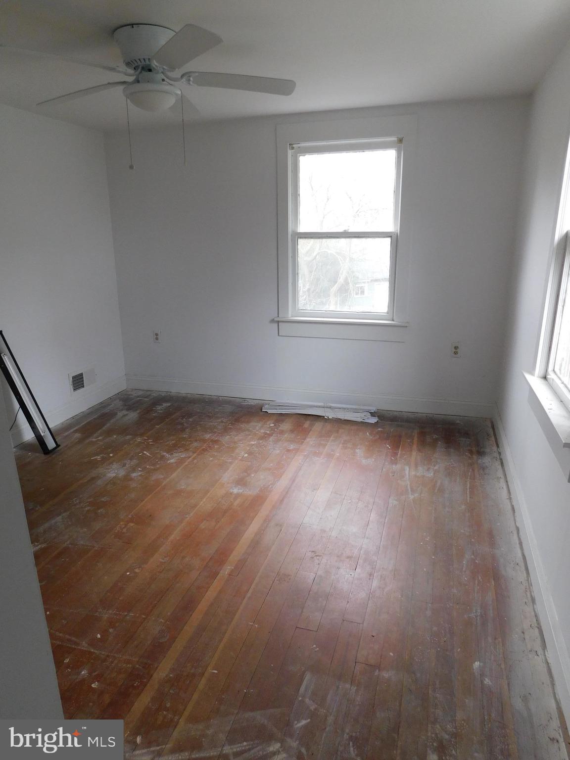 BRENTWOOD - Residential