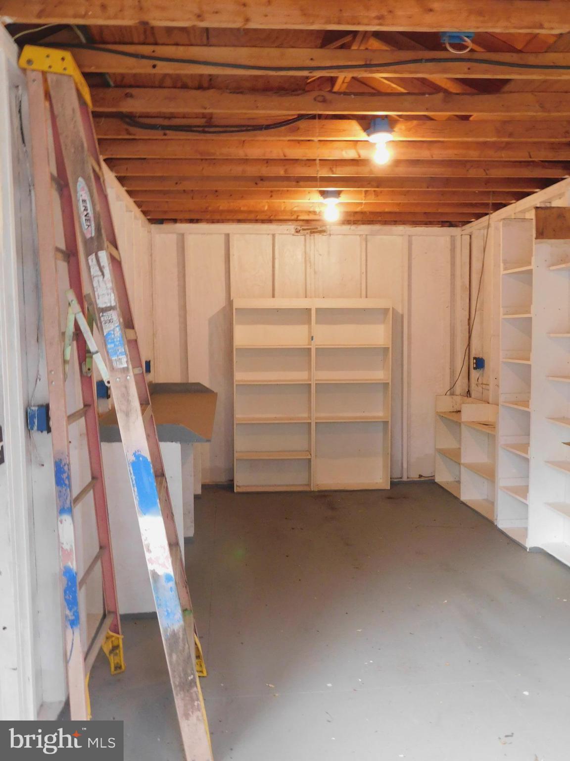 BRENTWOOD - Residential