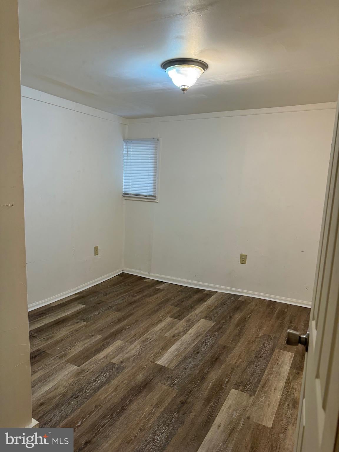 606 E MARKET STREET 1STFLRREAR