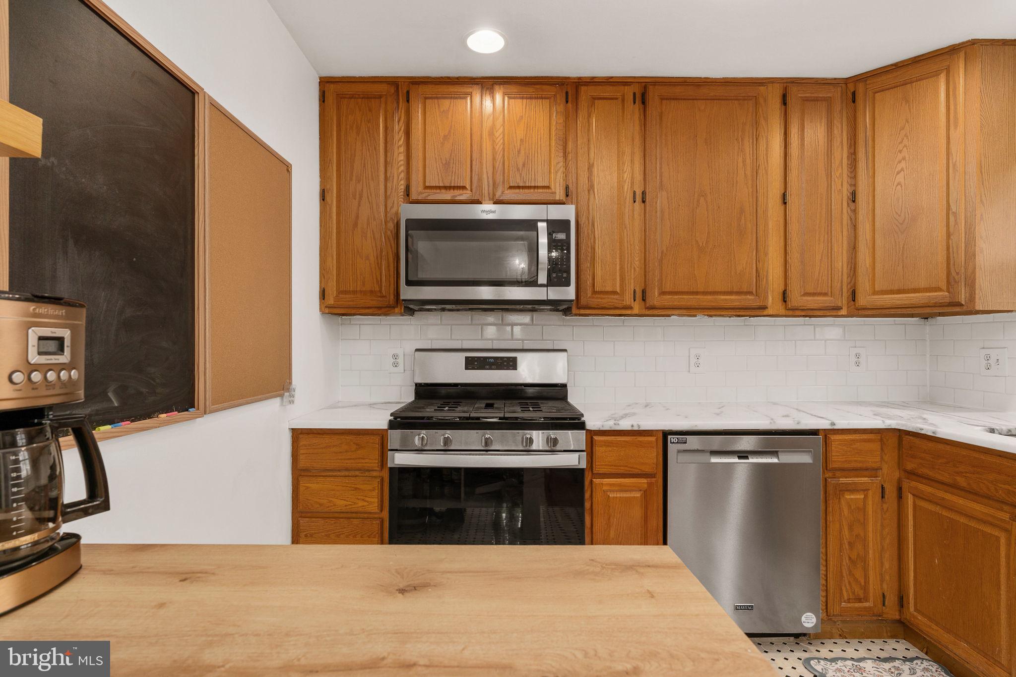 LOISDALE ESTATES - Residential