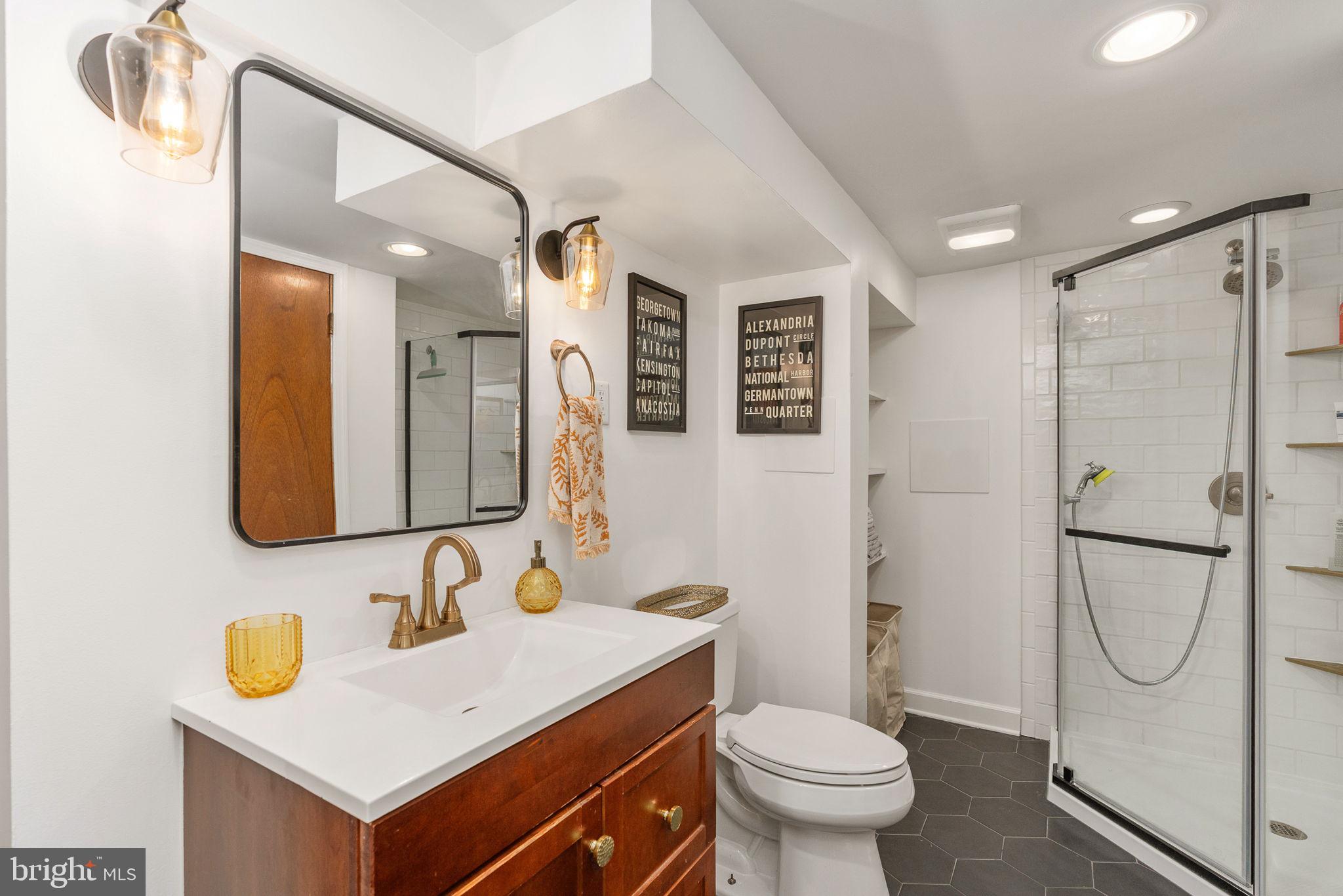 LOISDALE ESTATES - Residential