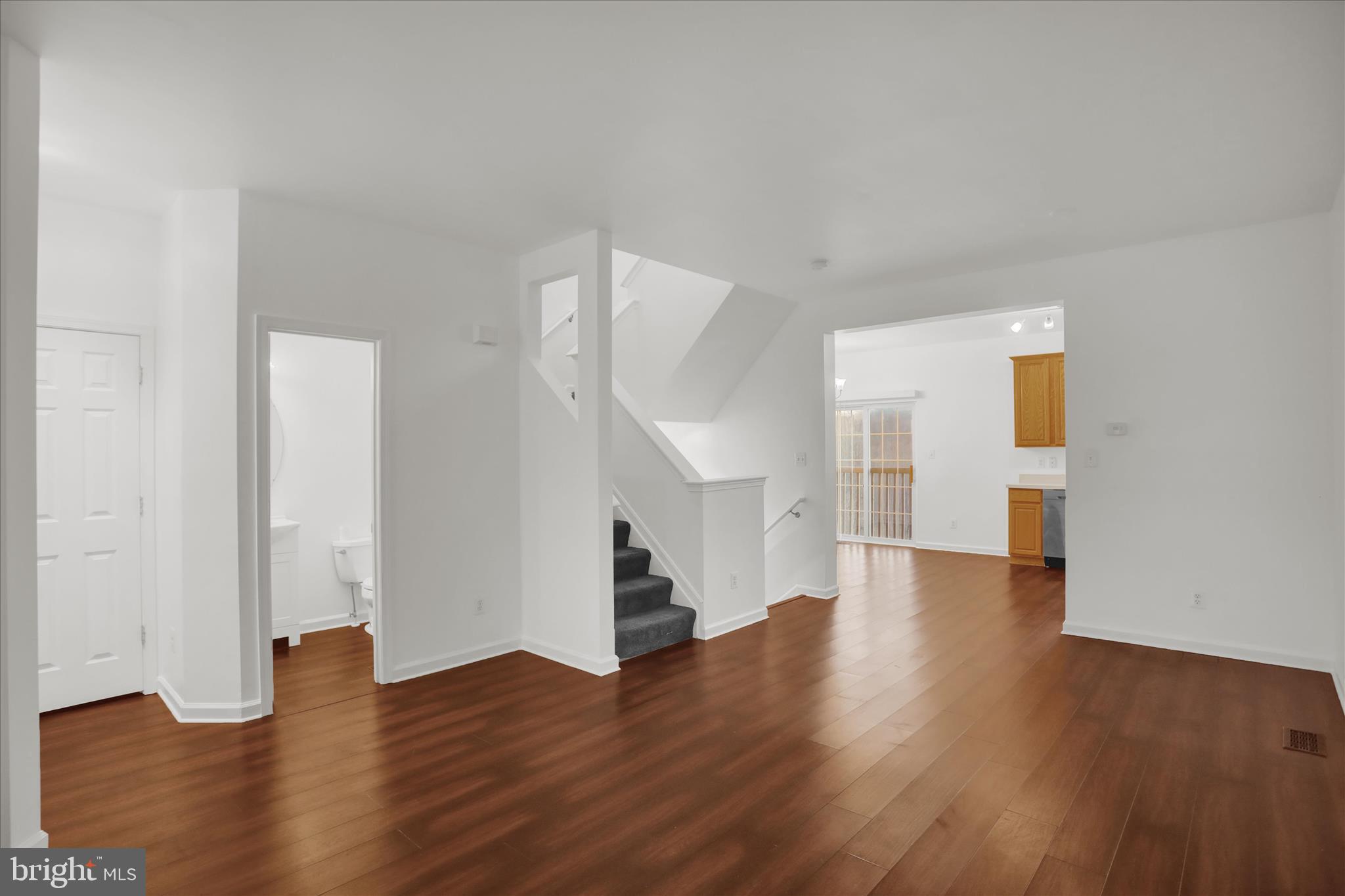 PEACEFIELDS - Residential