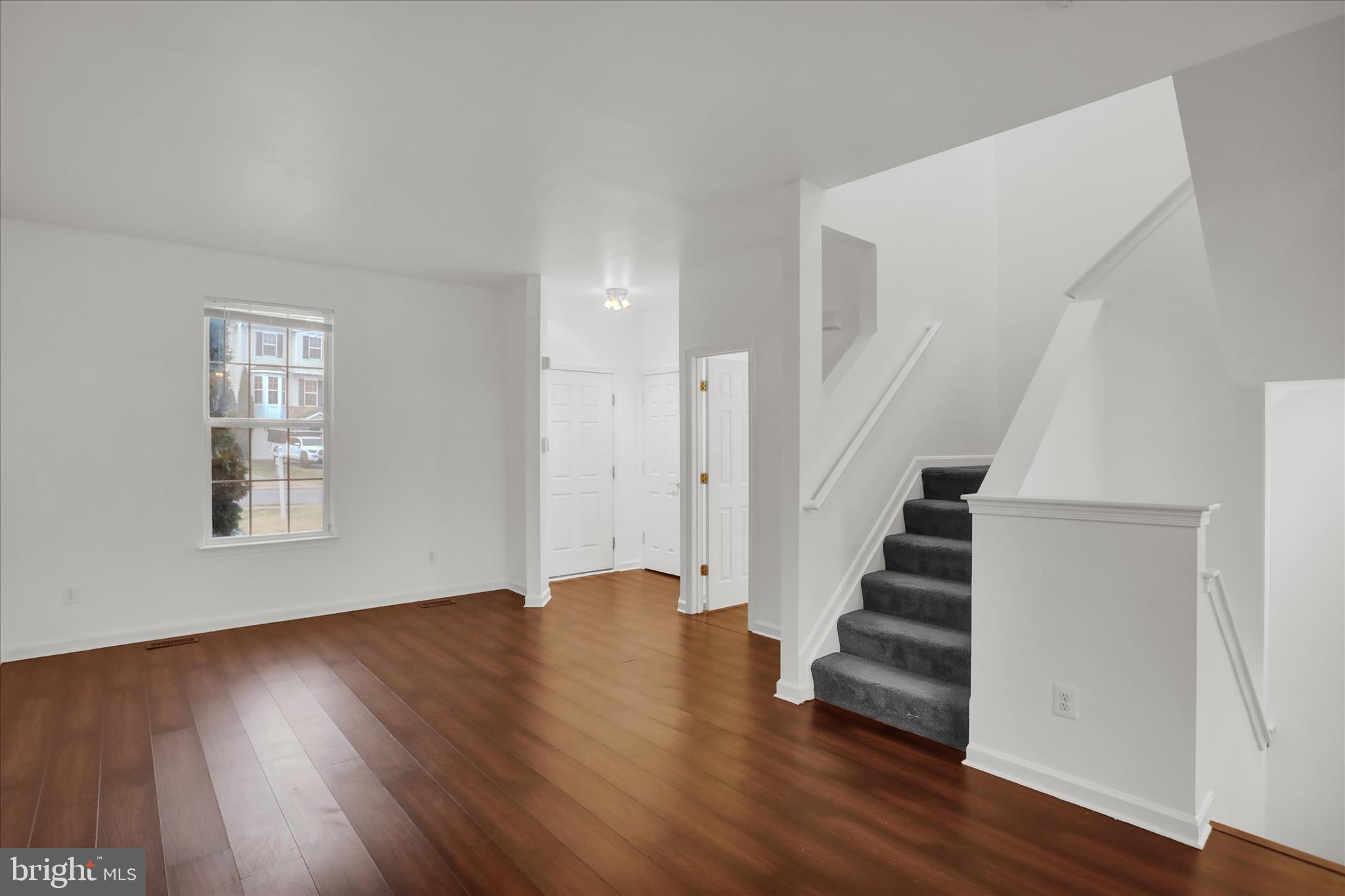 PEACEFIELDS - Residential