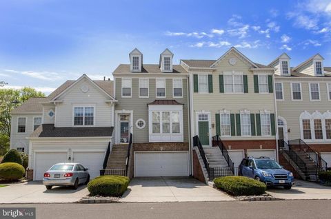 82 AVALON COURT DOYLESTOWN PA 18901