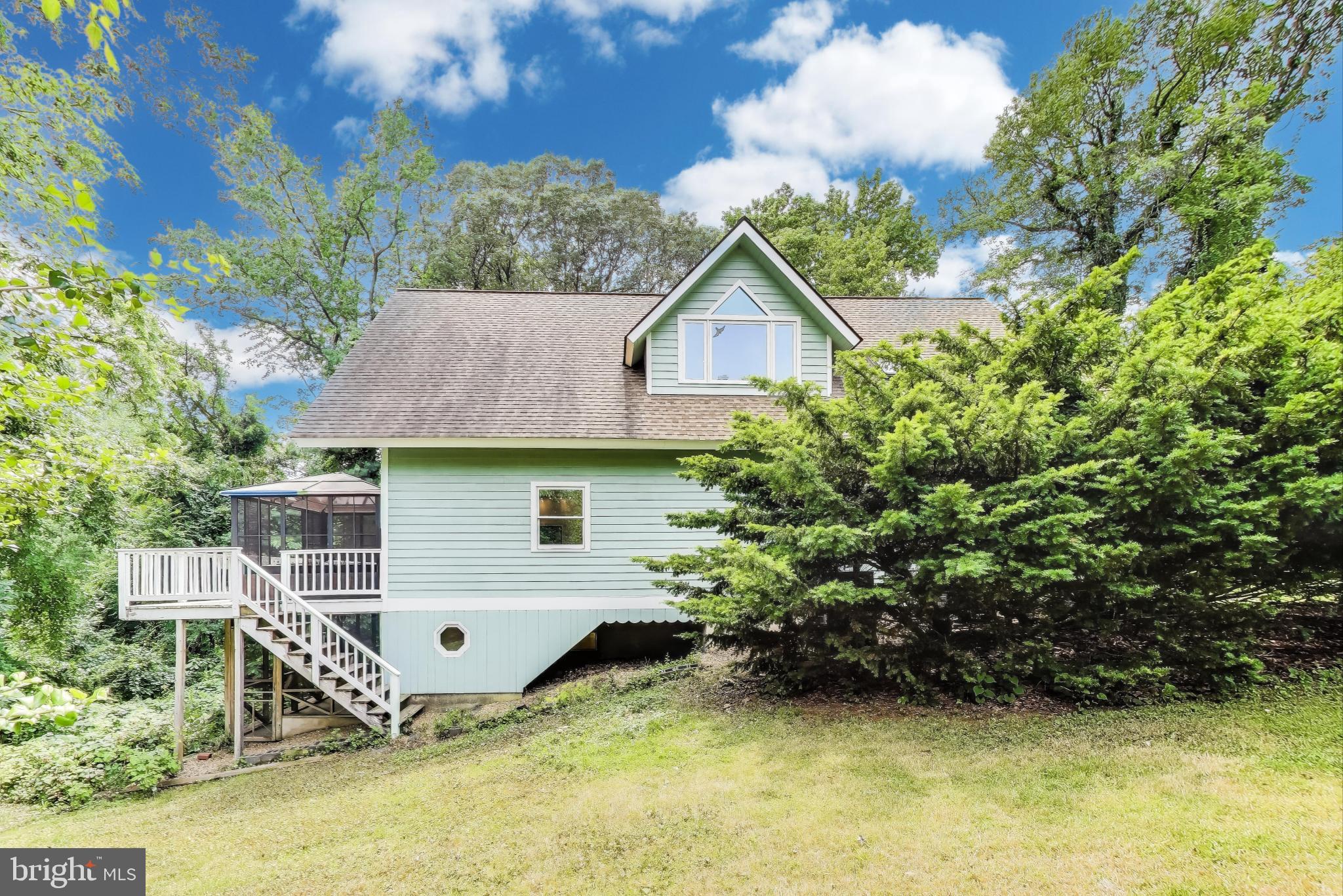 LONG BEACH - Residential