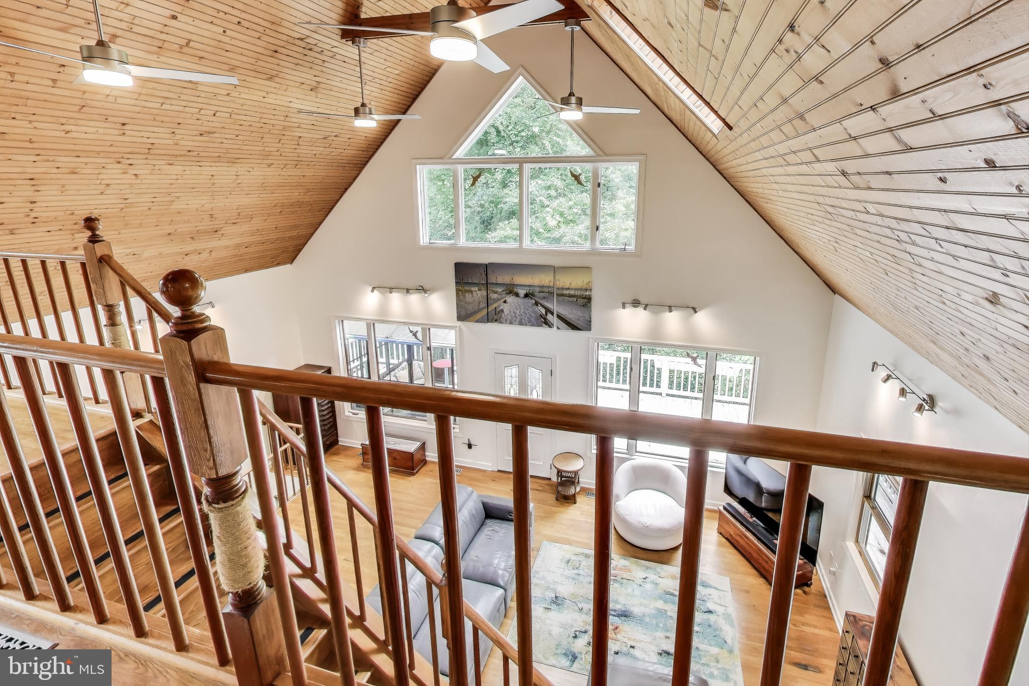 LONG BEACH - Residential