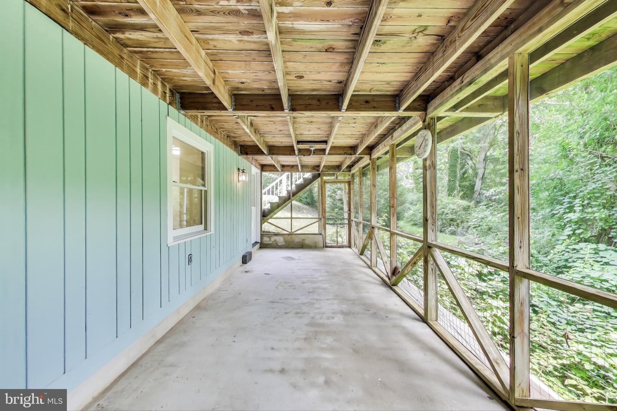 LONG BEACH - Residential