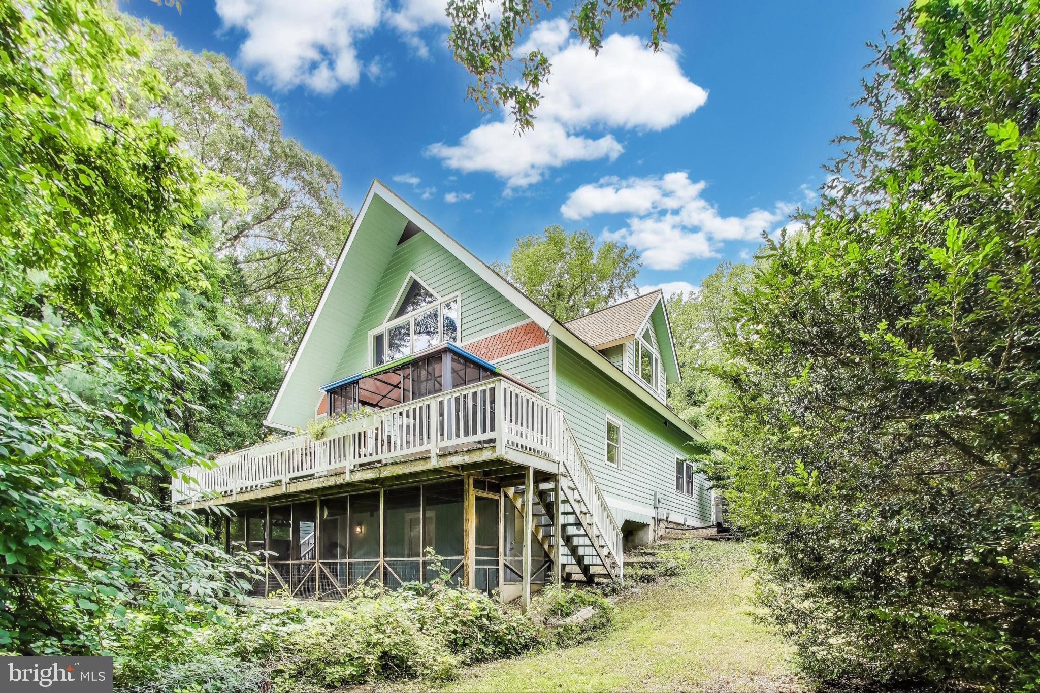 LONG BEACH - Residential