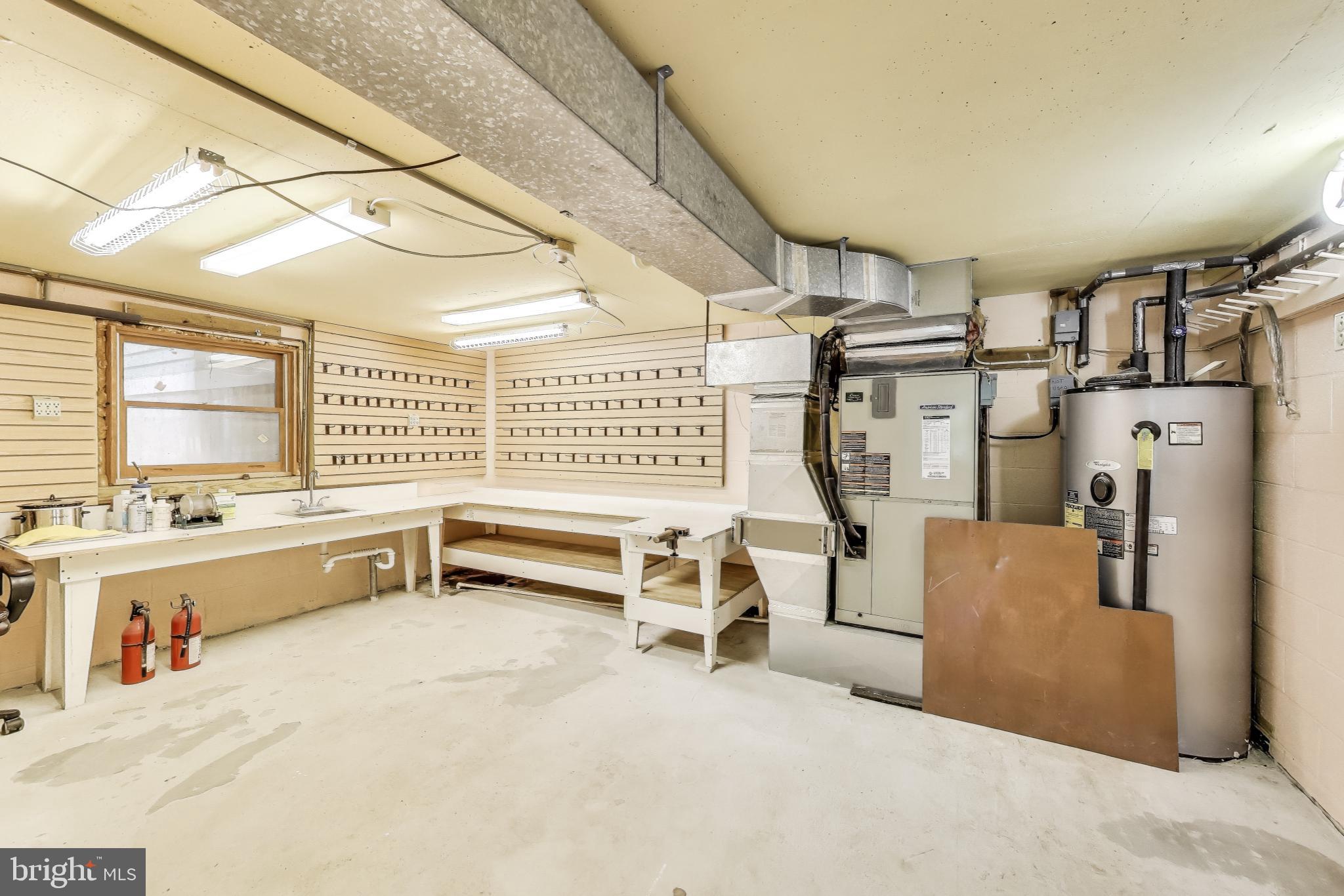 LONG BEACH - Residential