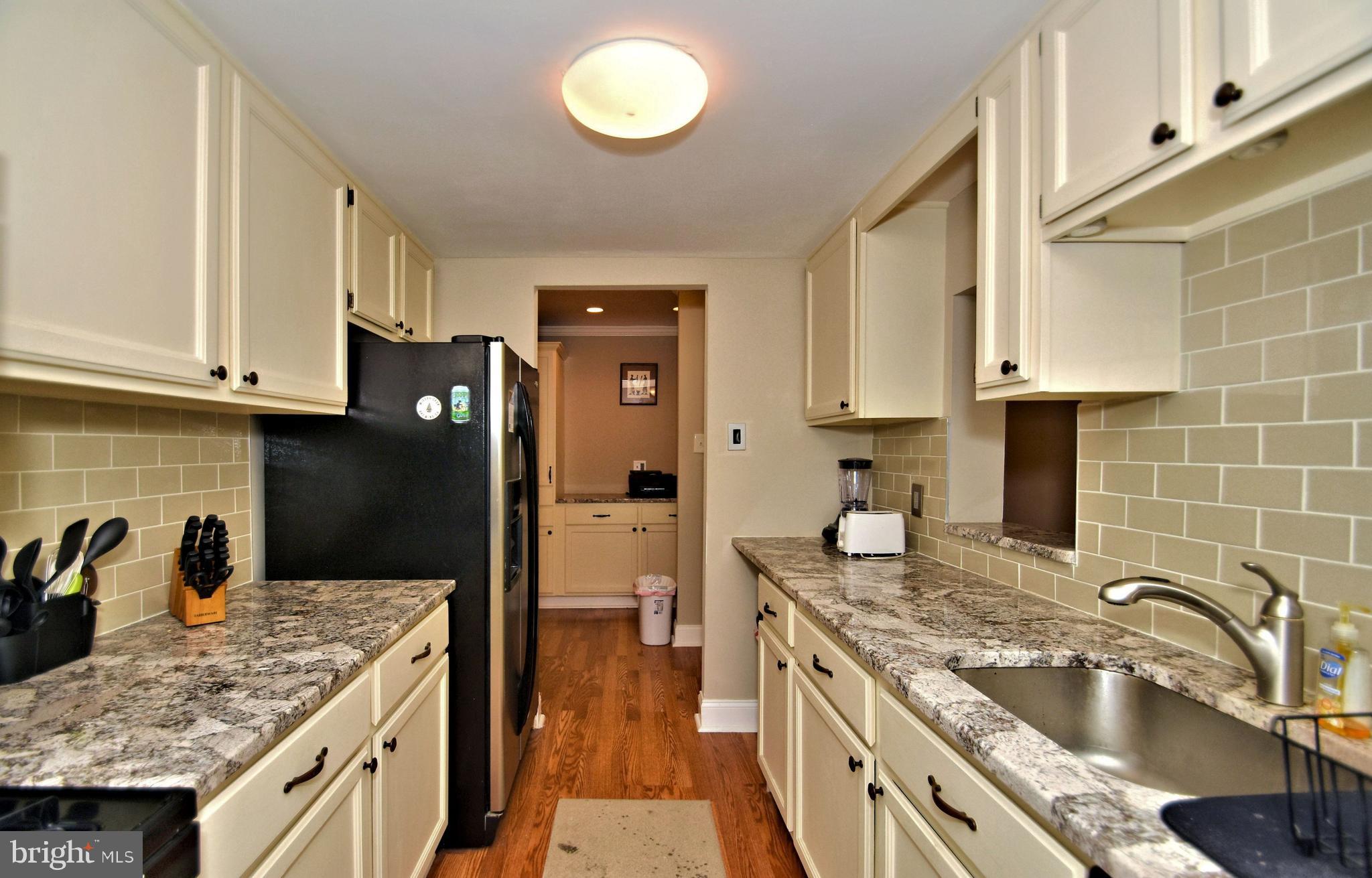 GLENHARDIE CONDOS - Residential