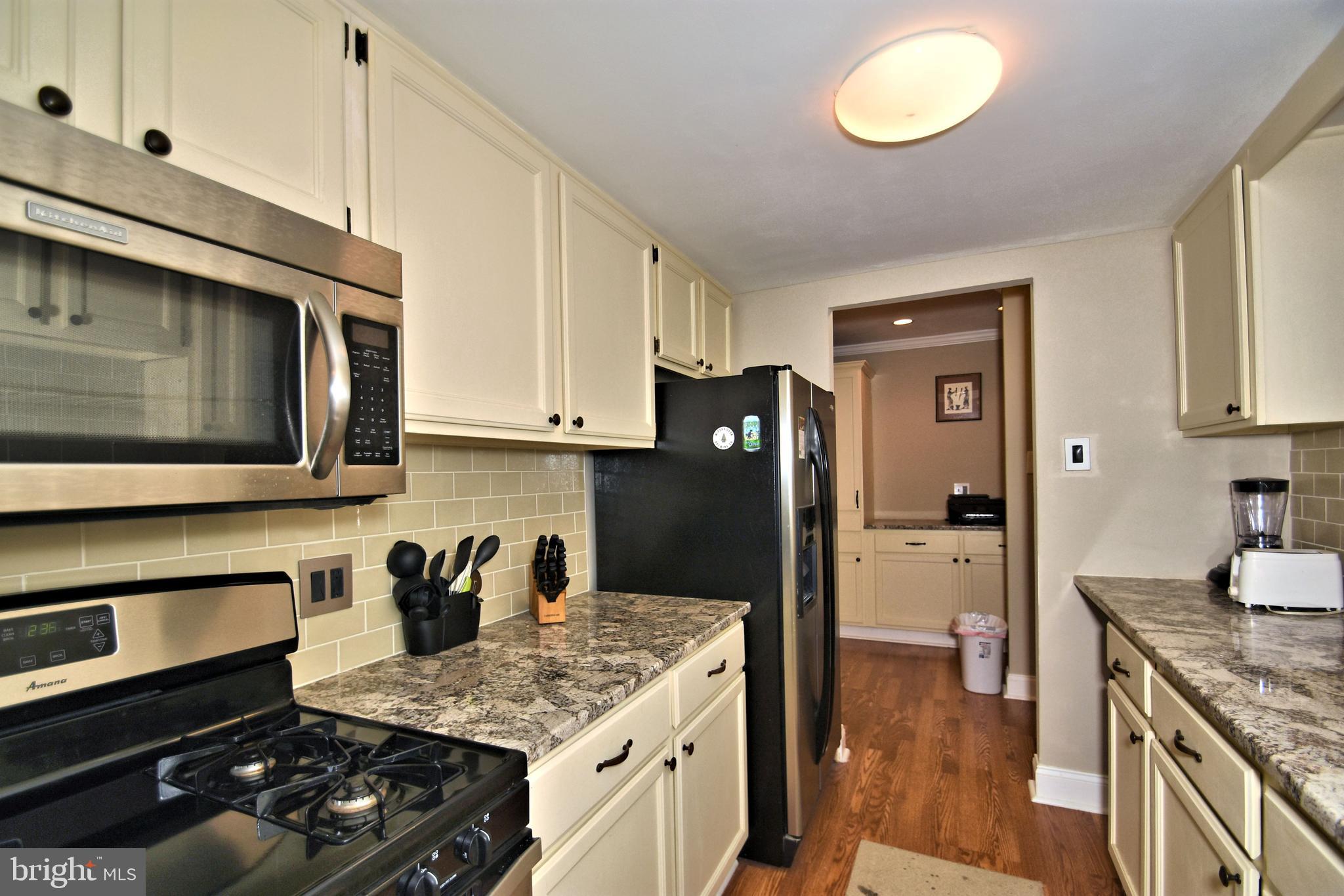 GLENHARDIE CONDOS - Residential